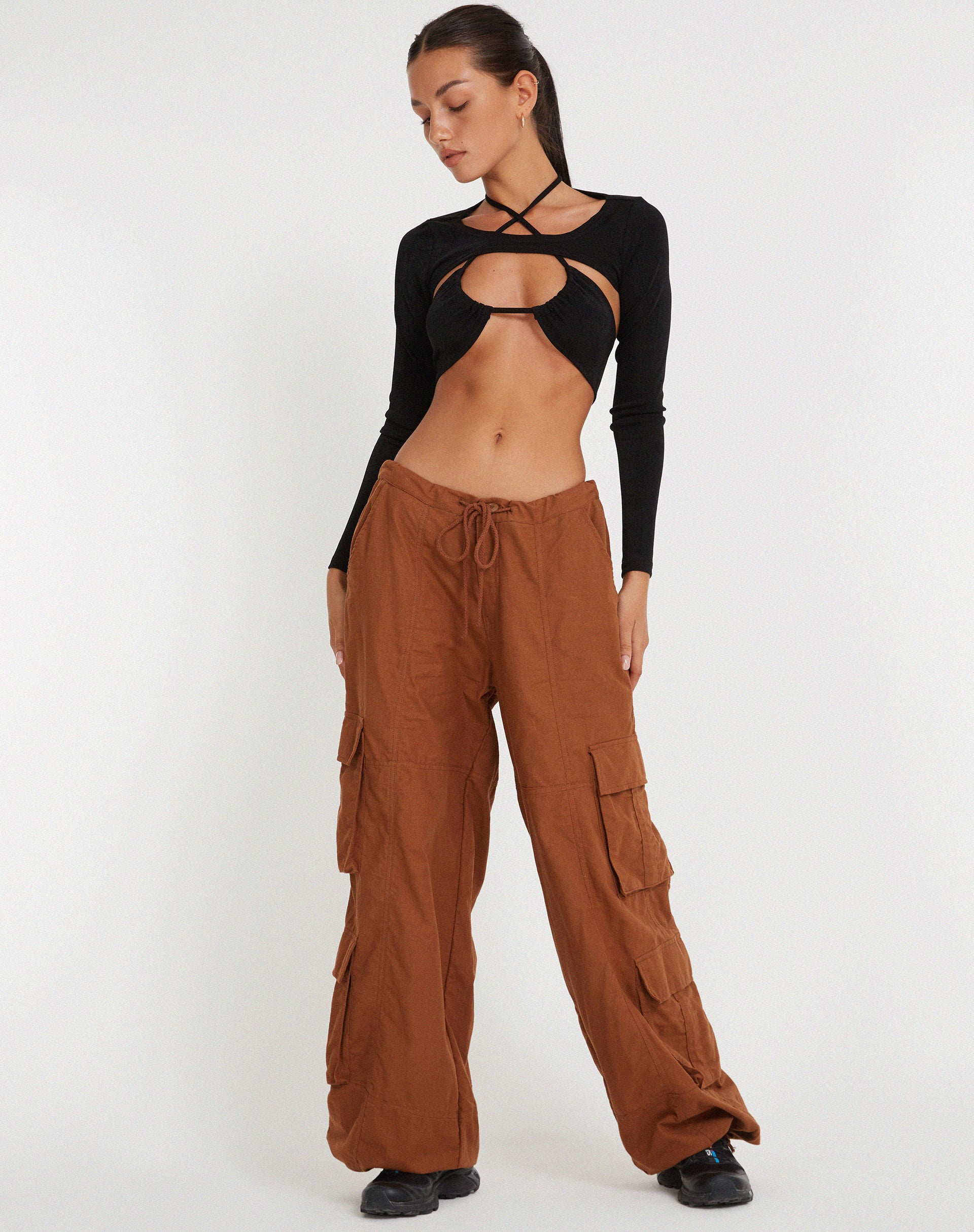 Philia Cargo Trouser in Bombay Brown - Image 4