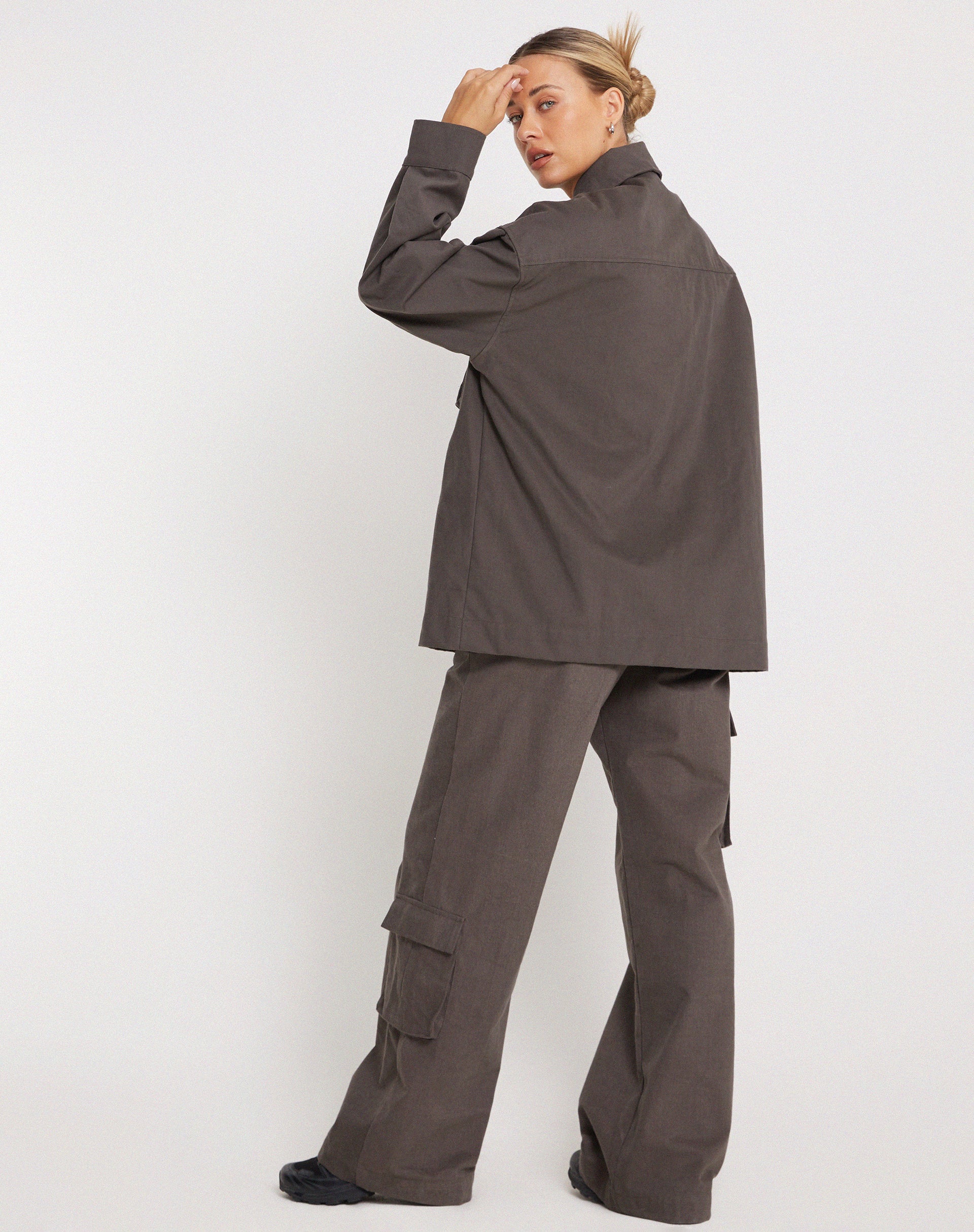 Phlox Oversized Shirt in Dark Grey - Image 5