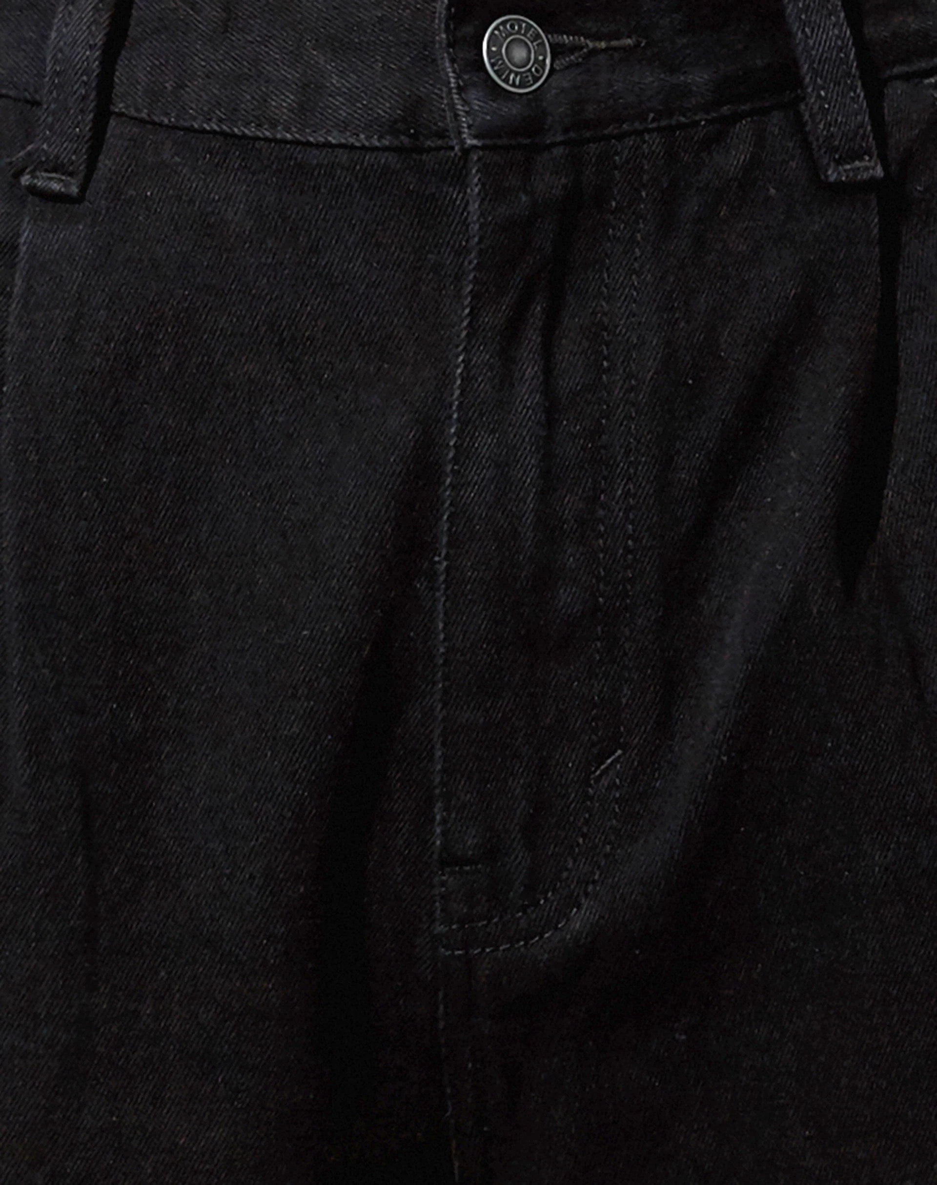 Pleated Jeans in Black Wash - Image 6