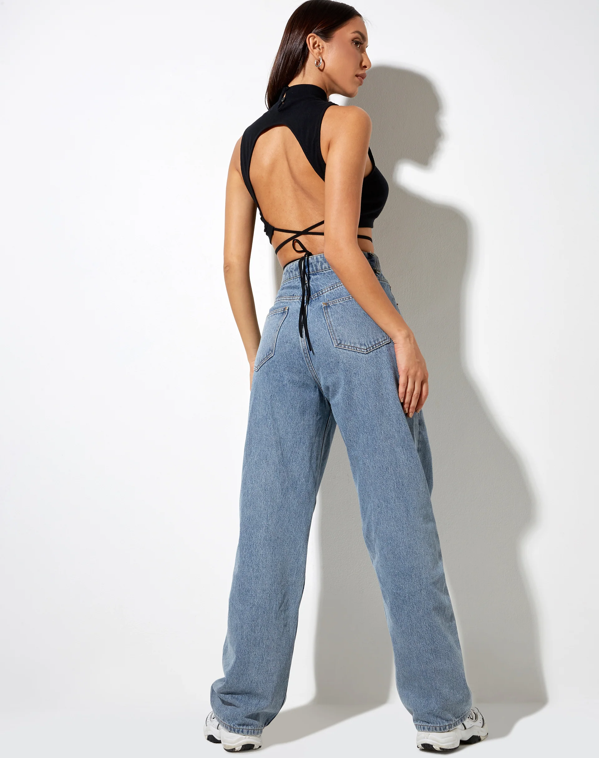 Quera Crop Top in Black 'Cross My Heart' Embro - Image 4
