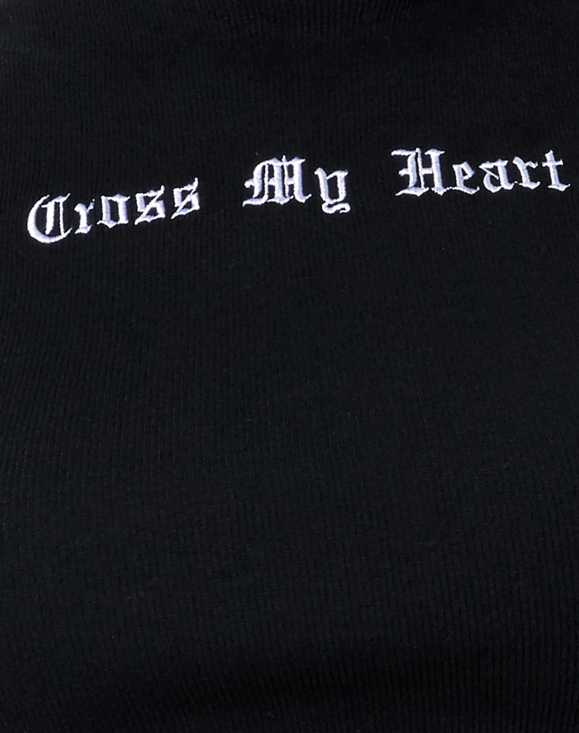 Quera Crop Top in Black 'Cross My Heart' Embro - Image 5
