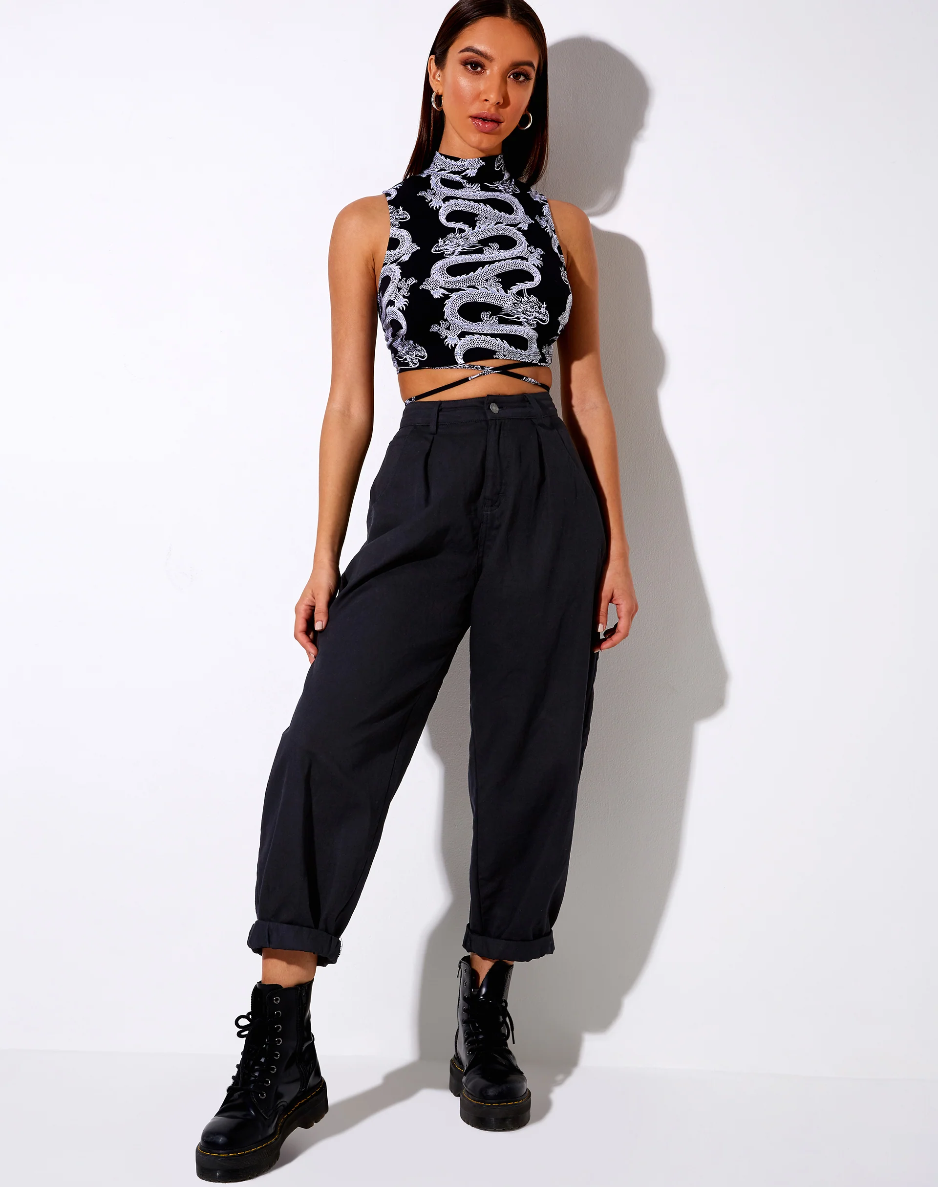 Quera Crop Top in Dragon Rope Black Placement - Image 5