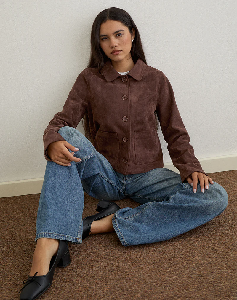 Quincy Faux Suede Cropped Jacket in Brown - Image 3