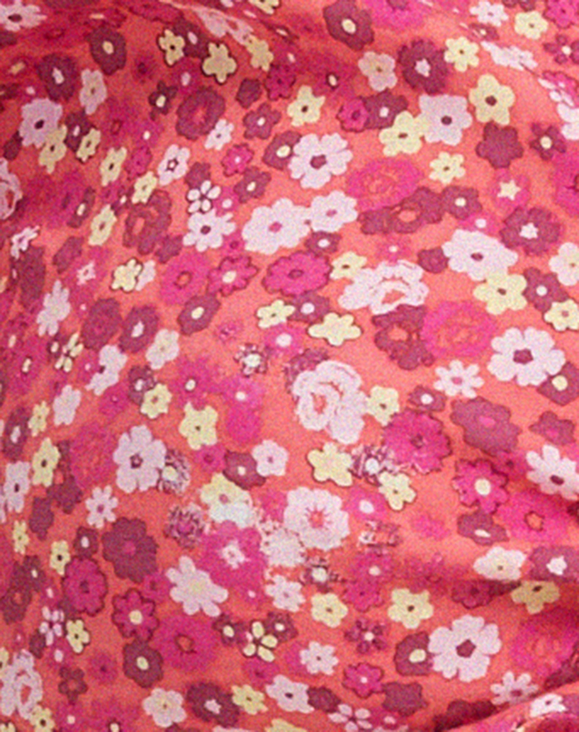 Raeto Crop Top in Ditsy Floral Pink - Image 5