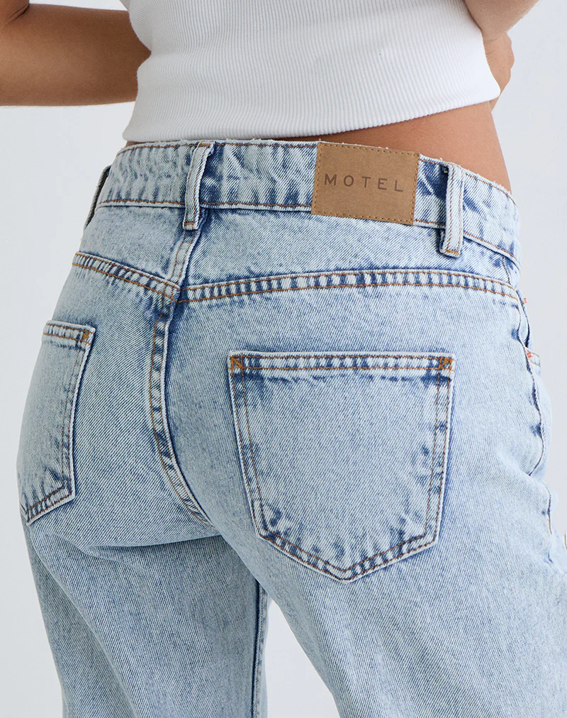 Rigid Low Rise Flare Jeans in 80s Light Wash - Image 3