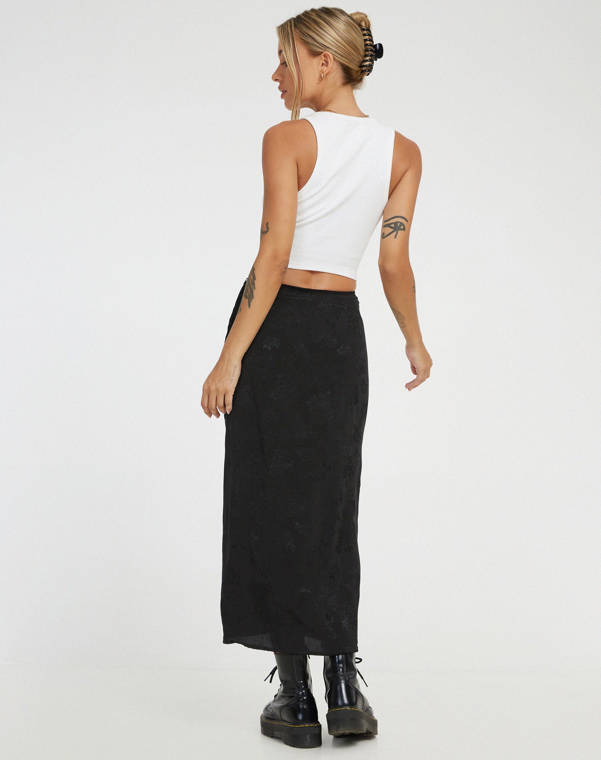 Rindu Midi Skirt in Satin Rose Black - Image 2