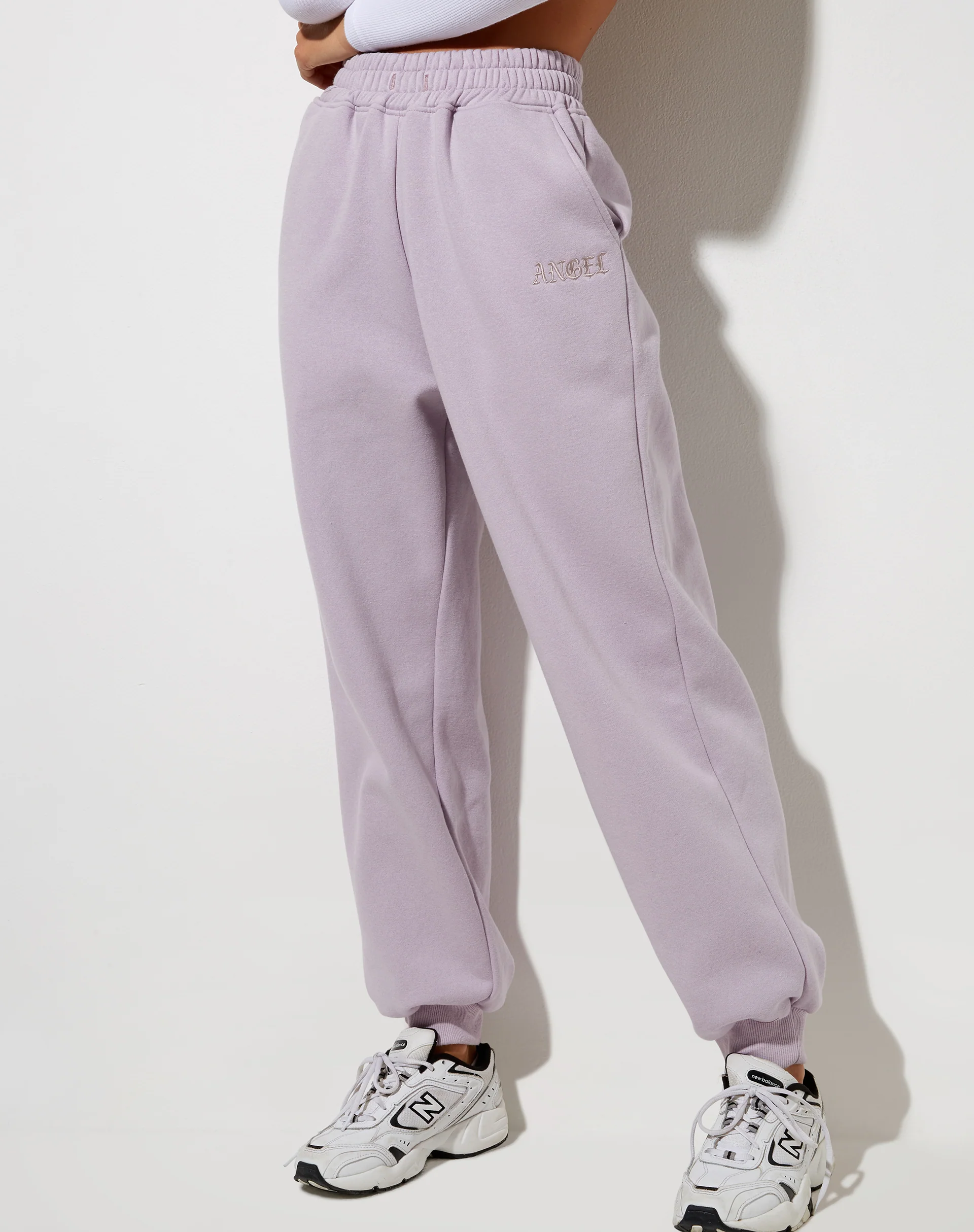 Roider Jogger in Violet 'Angel' Embro