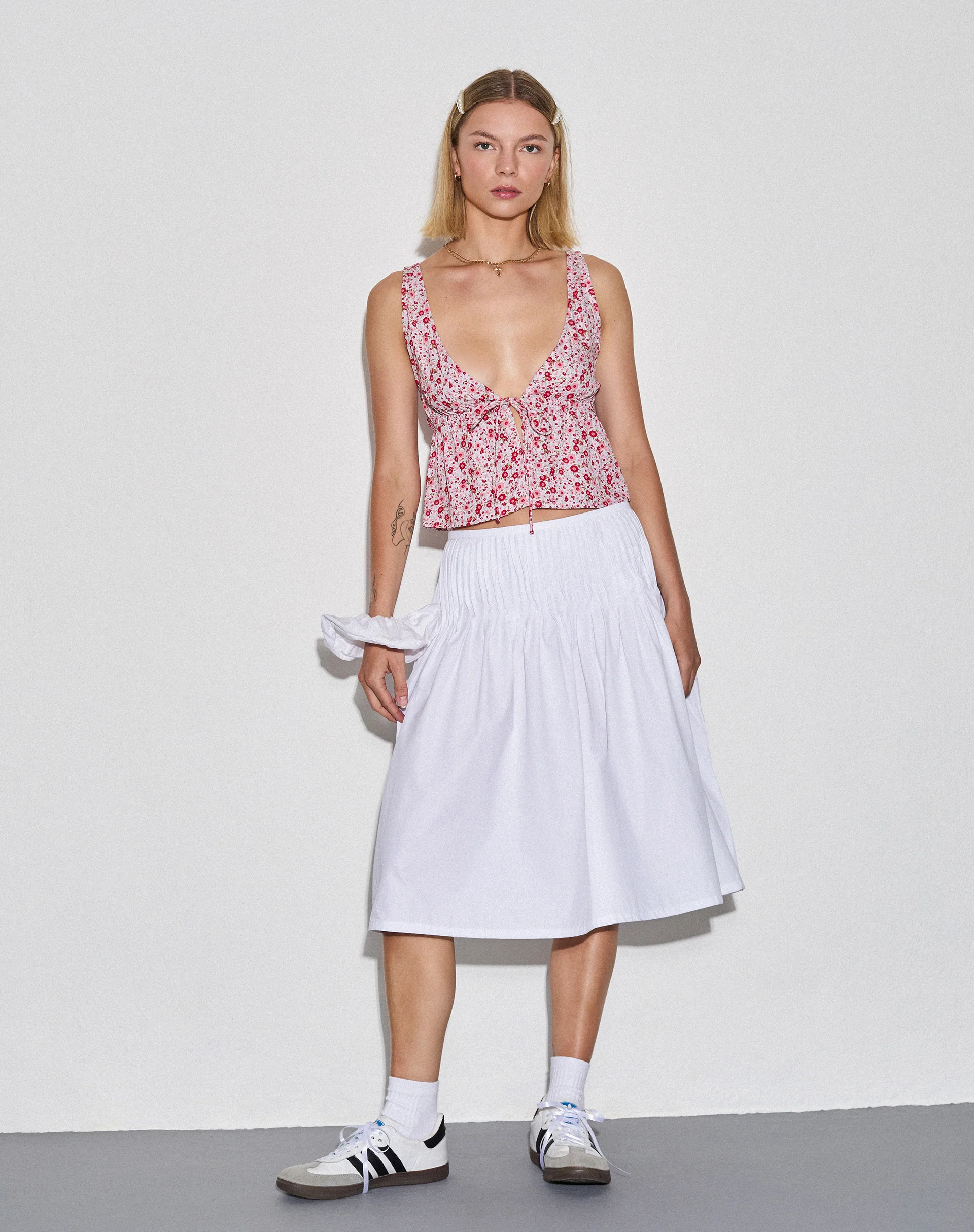 Rolia Tie Front Top in Ditsy Floral Blush Red - Image 2