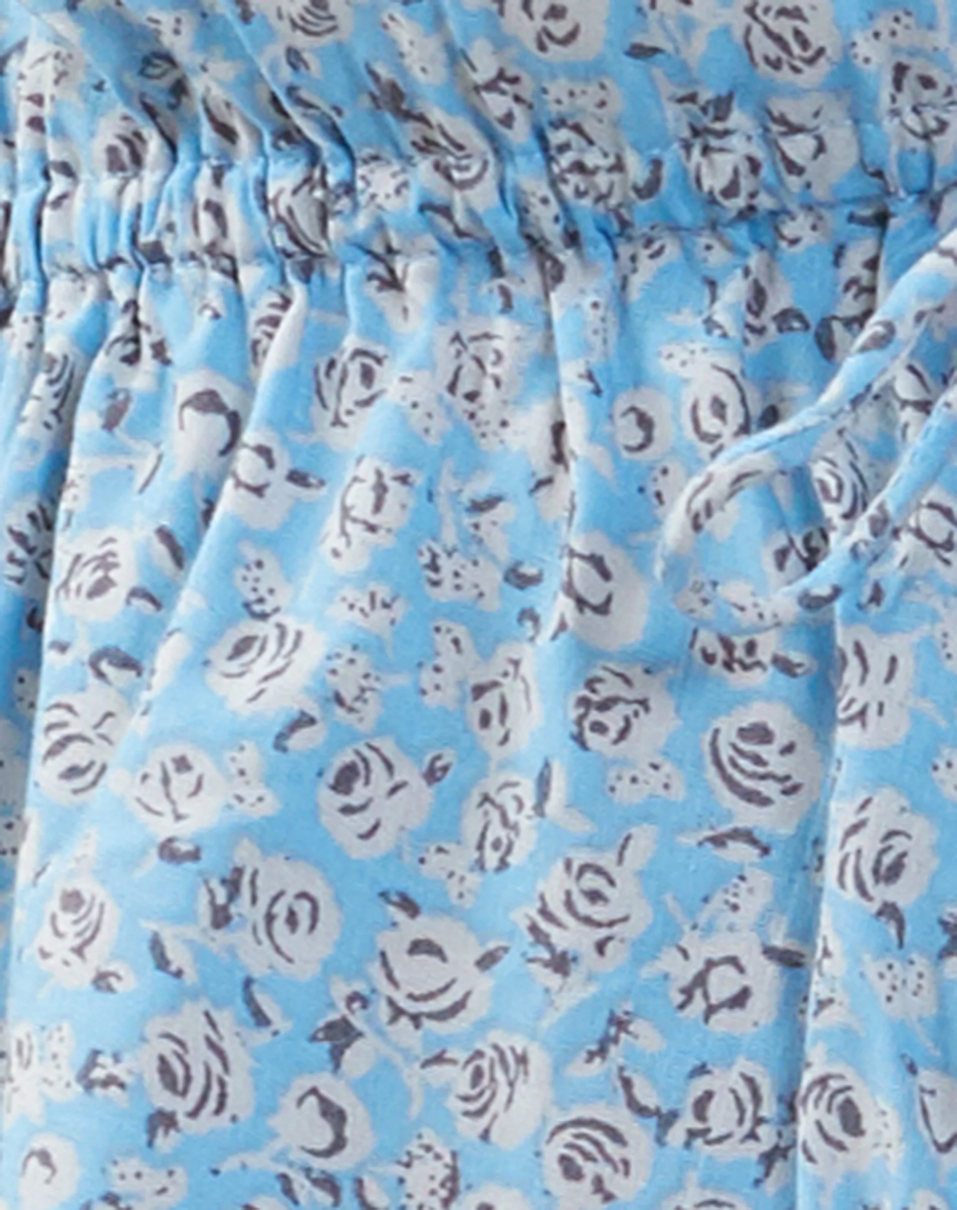 Rolia Tie Front Top in Ditsy Rose Blue - Image 5