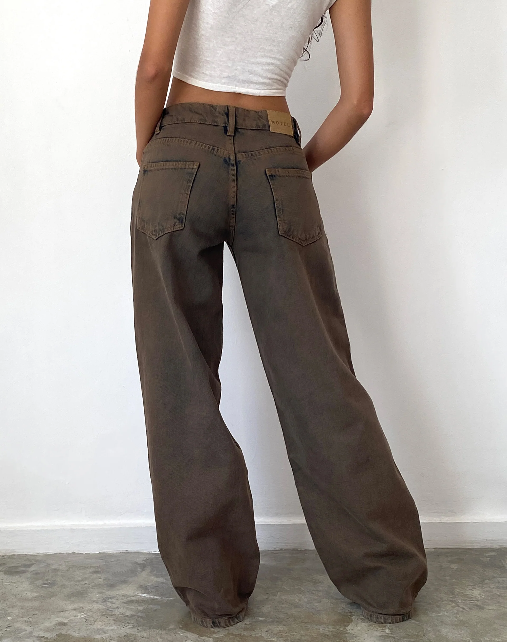 Roomy Extra Wide Low Rise Jeans in Dark Sand - Image 5