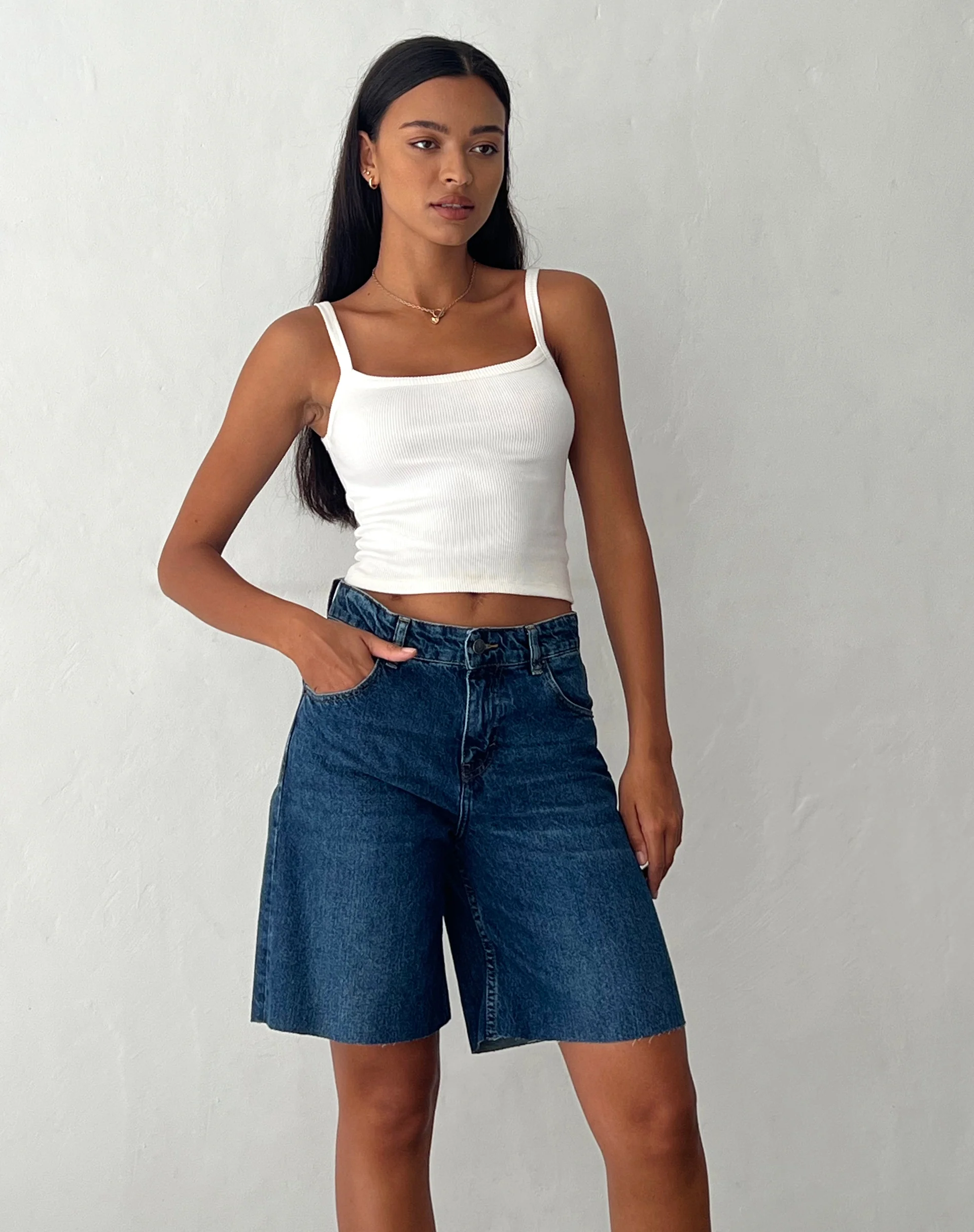 Roomy Mid Rise Jorts in Mid Blue Used - Image 3