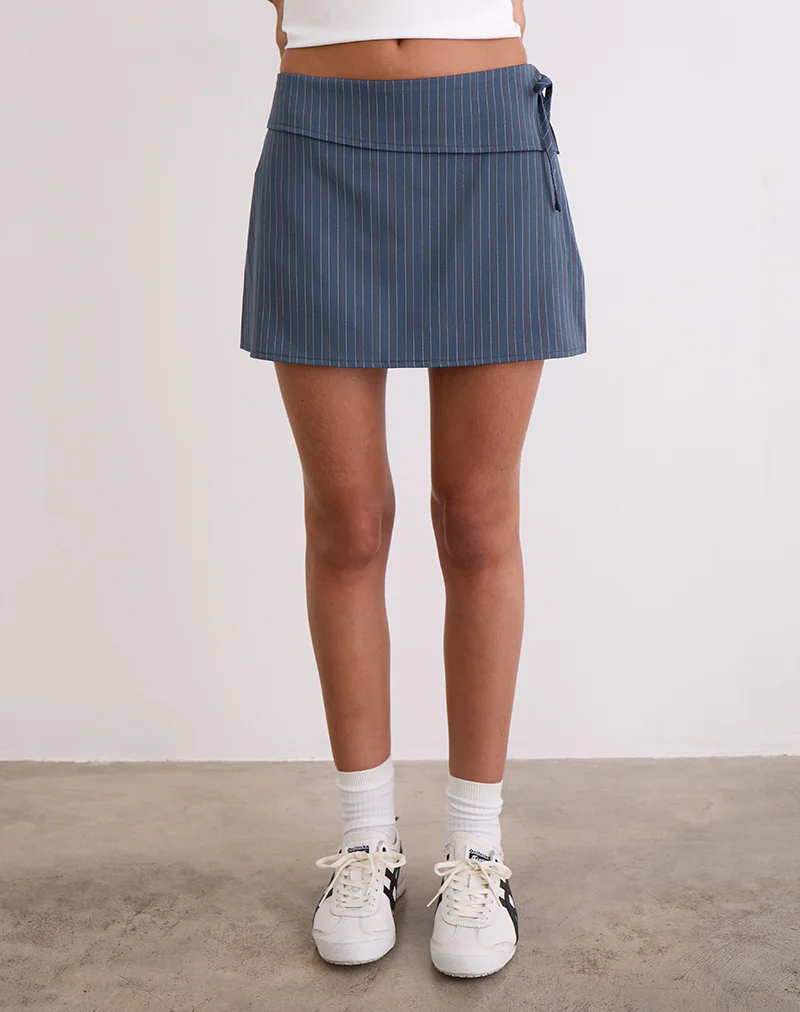 Ryker Skort in Stretch Tailoring Pinstripe Navy - Image 5