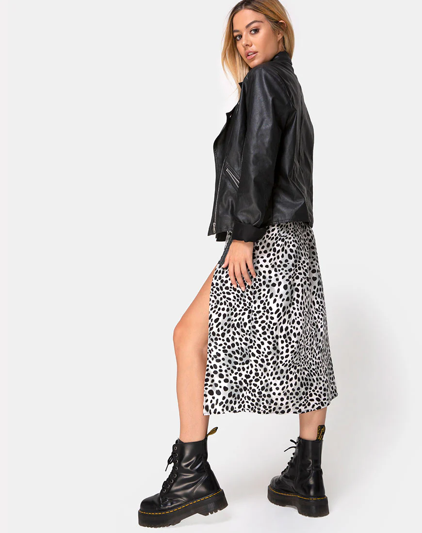 Saika Midi Skirt in Dalmatian - Image 3