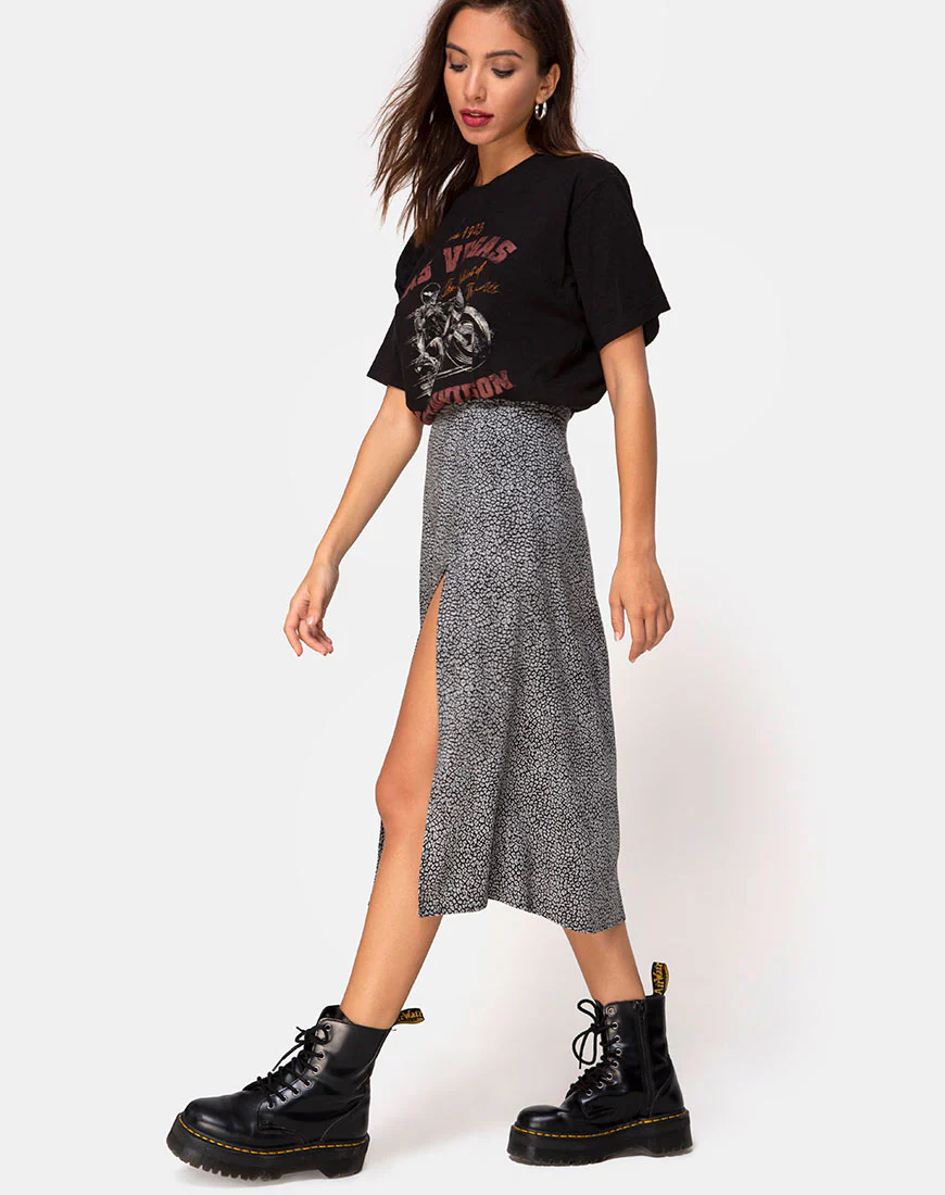 Saika Midi Skirt in Ditsy Leopard Grey - Image 3