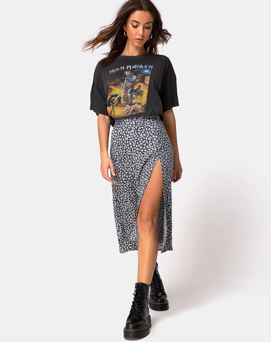 Saika Midi Skirt in Ditsy Rose Black - Image 2