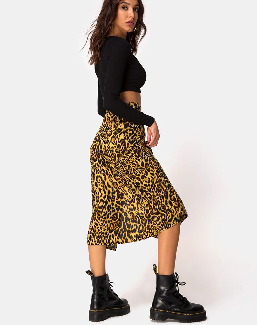 Saika Midi Skirt in Leopard - Image 4