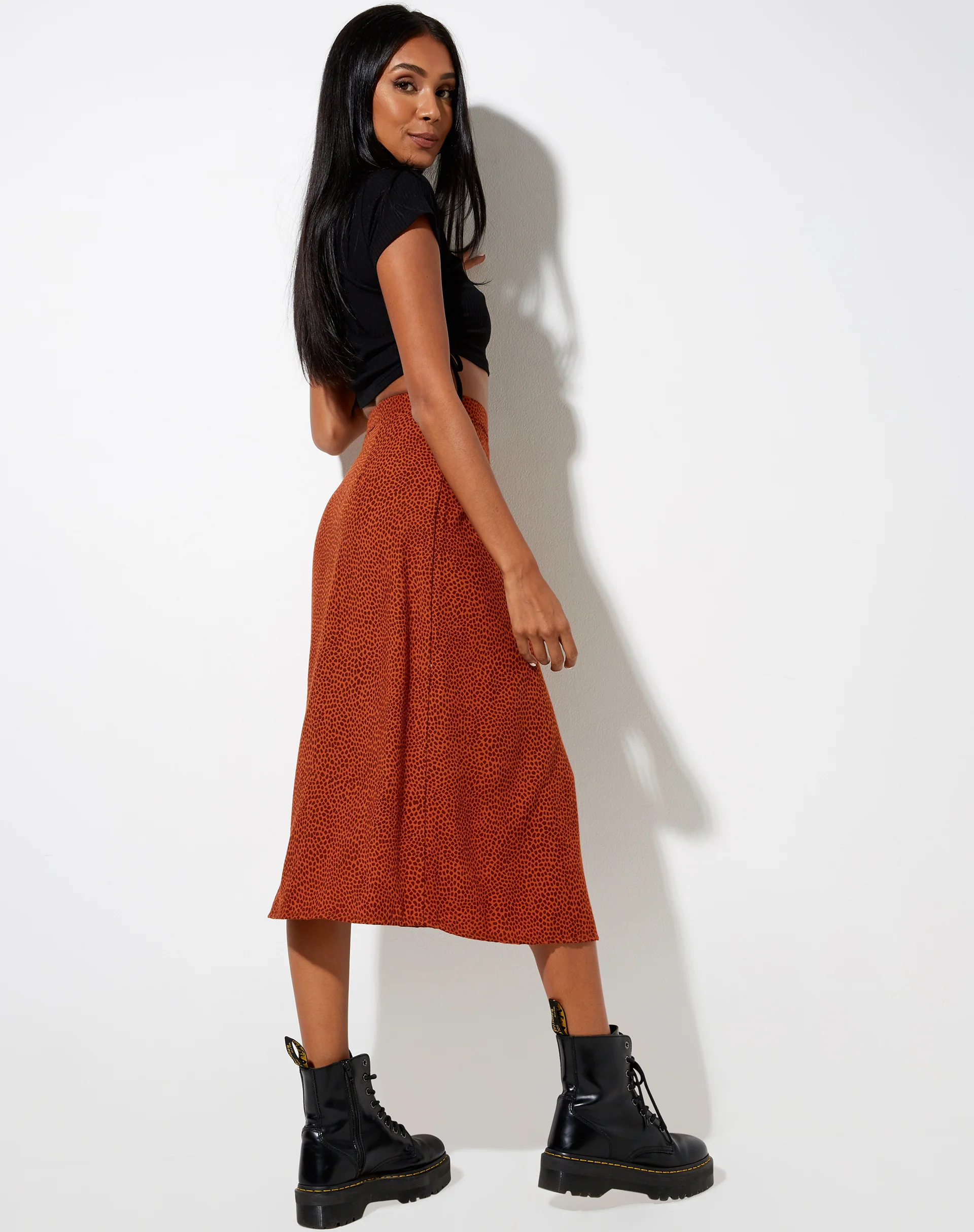 Saika Midi Skirt in Mini Croc Brown - Image 2
