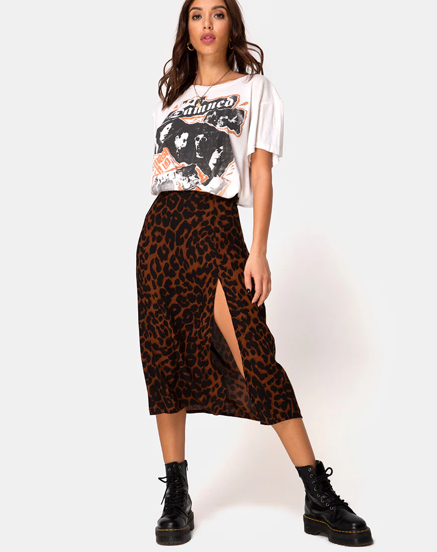 Saika Skirt in Oversize Jaguar Brown - Image 3