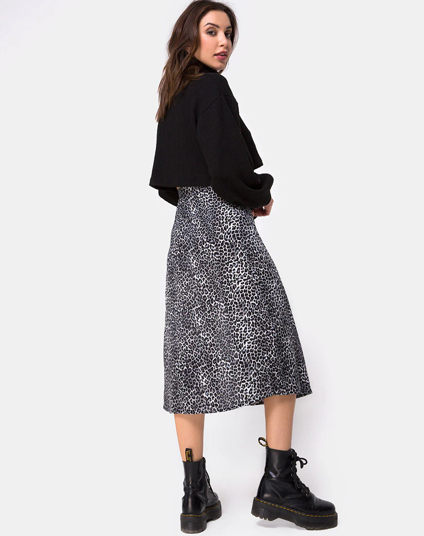 Saika Midi Skirt in Rar Leopard Grey - Image 2