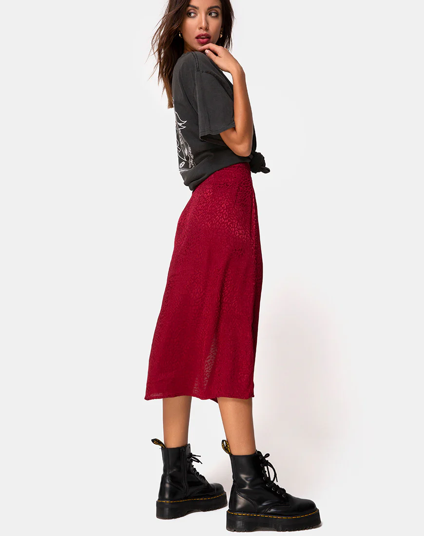 Saika Midi Skirt in Satin Cheetah Raspberry - Image 4