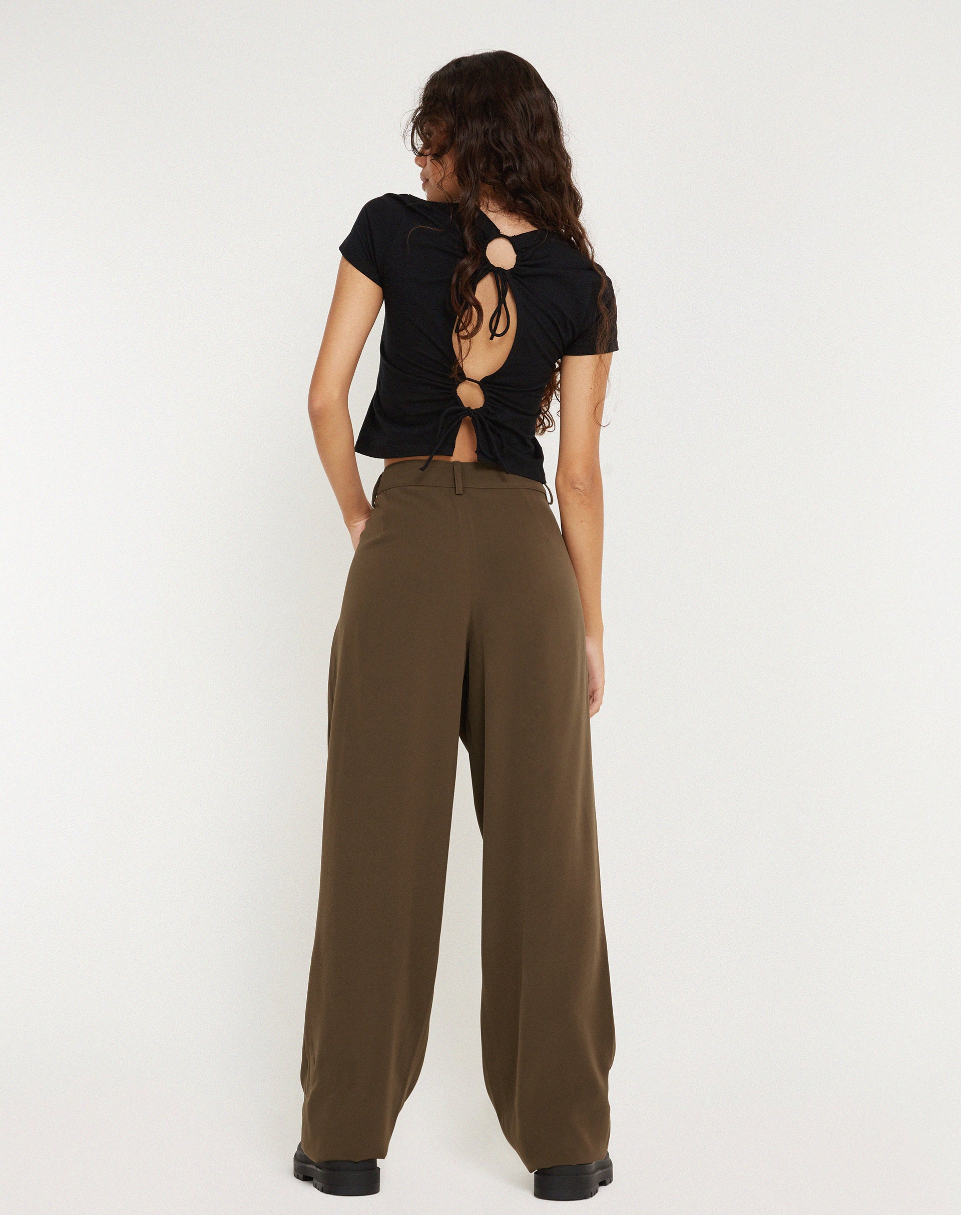 Sakaria Wide Leg Trouser in Tailoring Truffle - Image 4