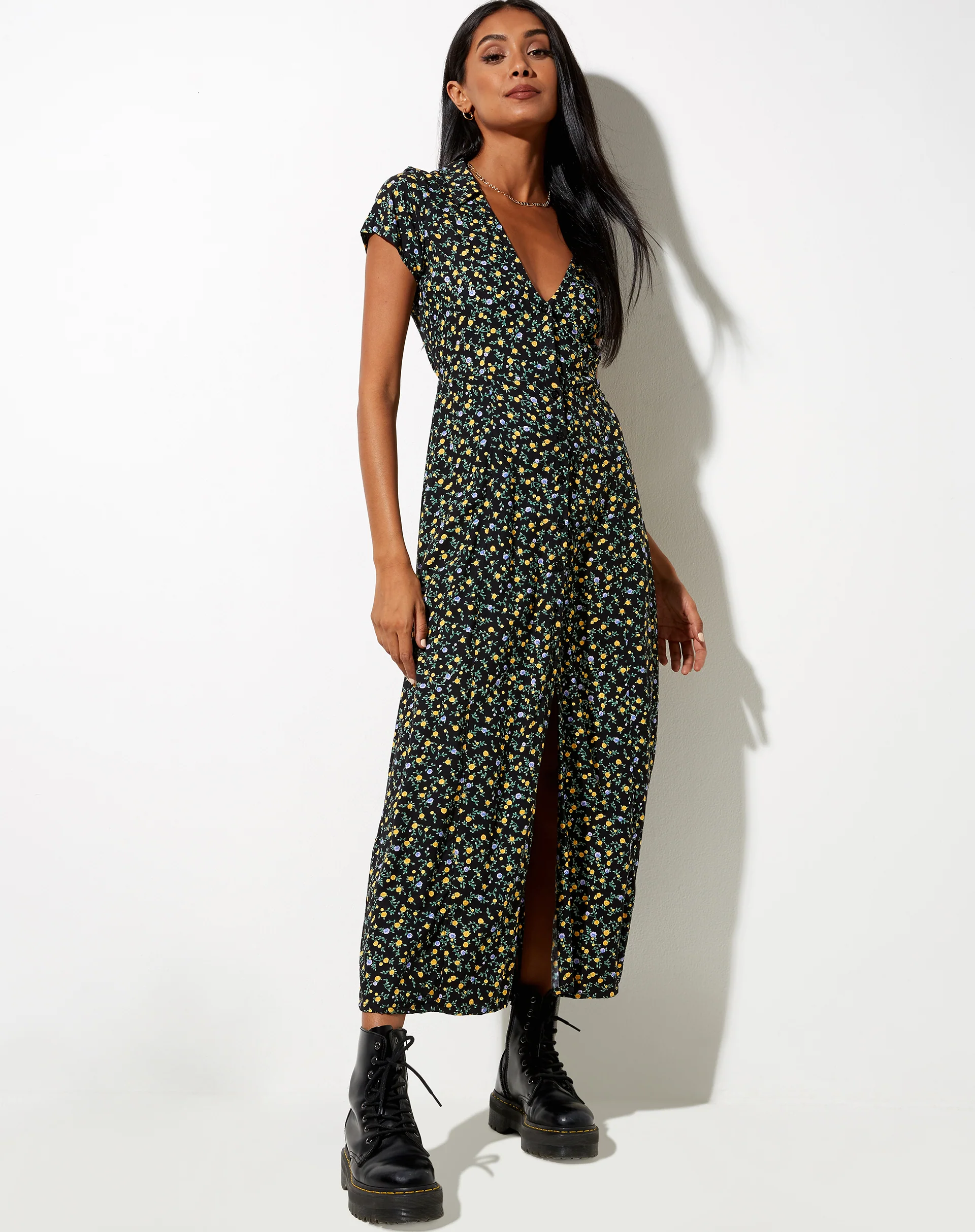 Salara Midi Dress in Flowing Flower Black - Image 4