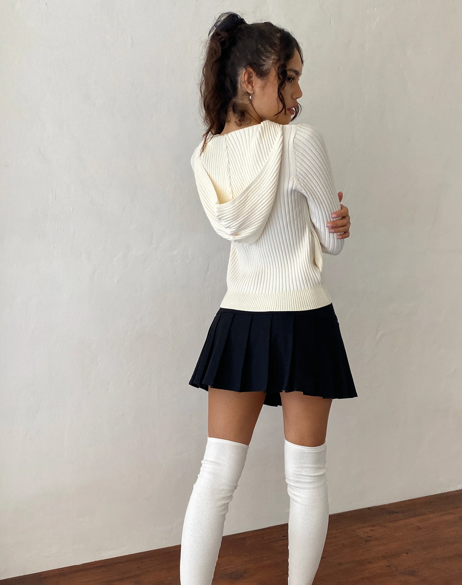 Salinas Zip Up Knitted Hoodie in Ivory - Image 5