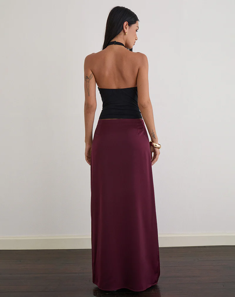 Sarinem Maxi Skirt in Satin Burgundy - Image 5
