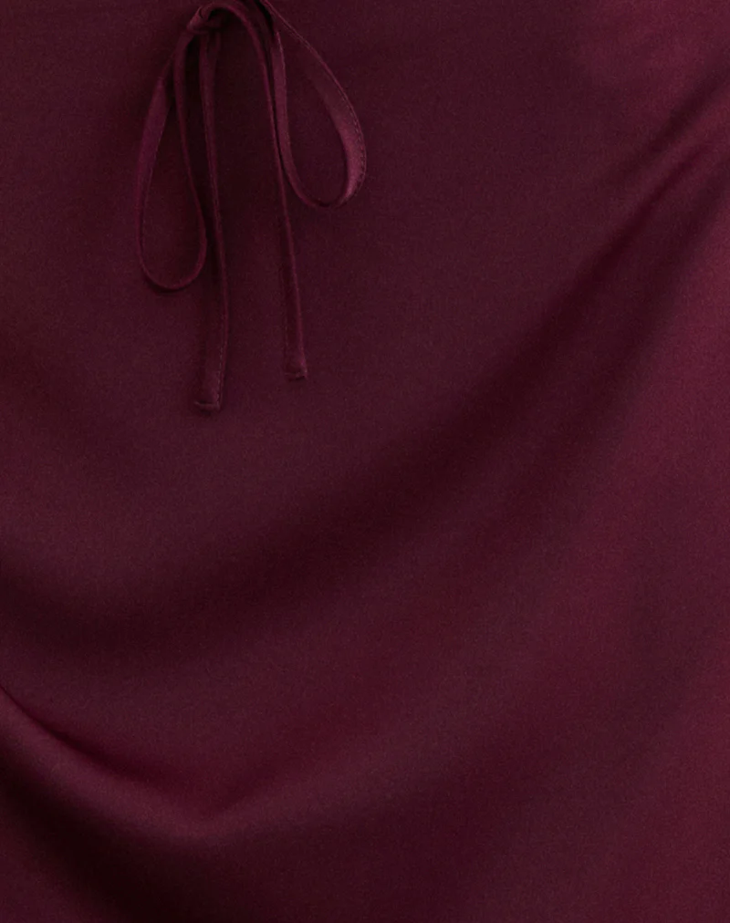 Sarinem Maxi Skirt in Satin Burgundy - Image 7