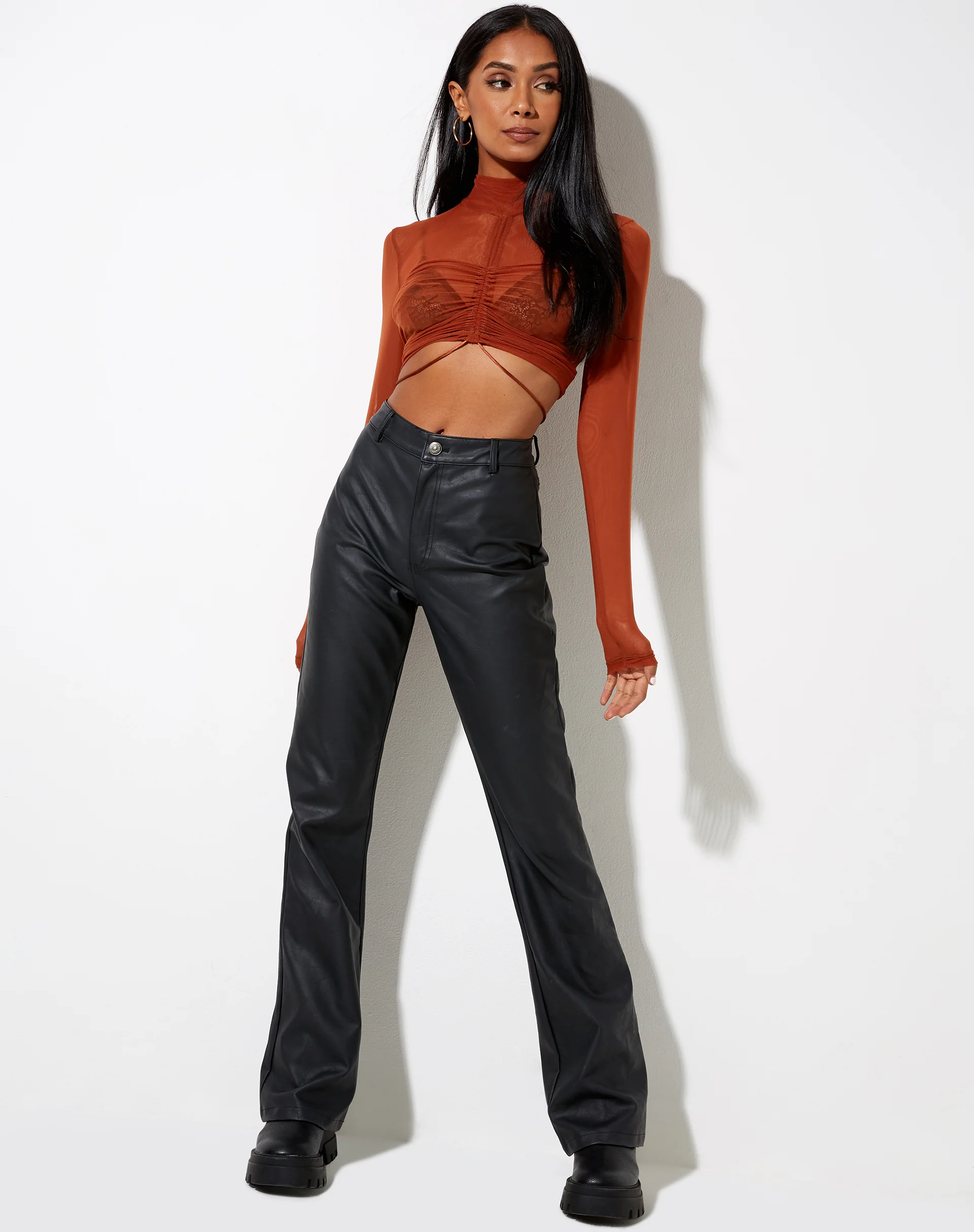 Sauja Crop Top in Mesh Brick - Image 3