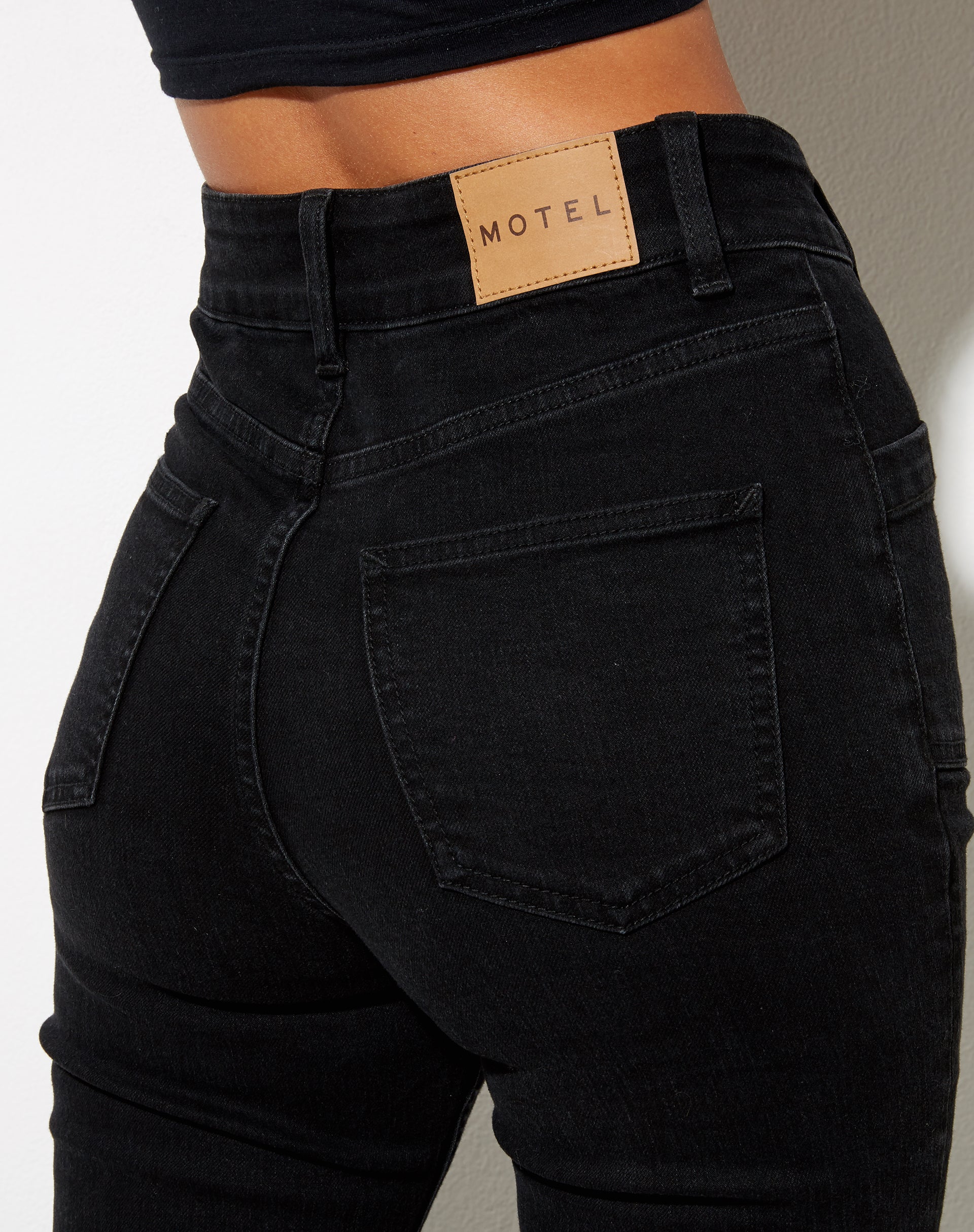 Seam Split Jeans in Black Wash - Image 4