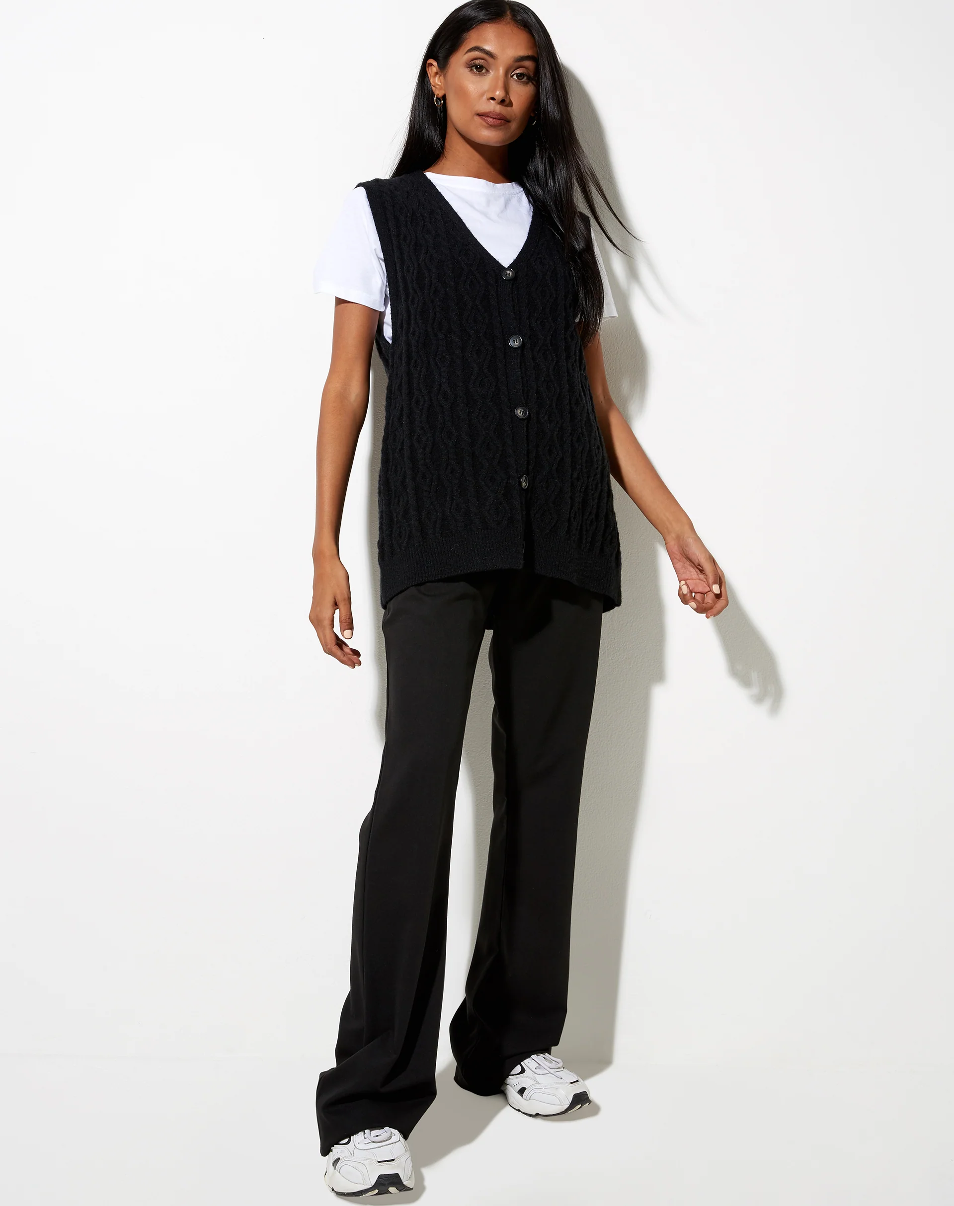 Selvi Cardi in Knit Black - Image 3