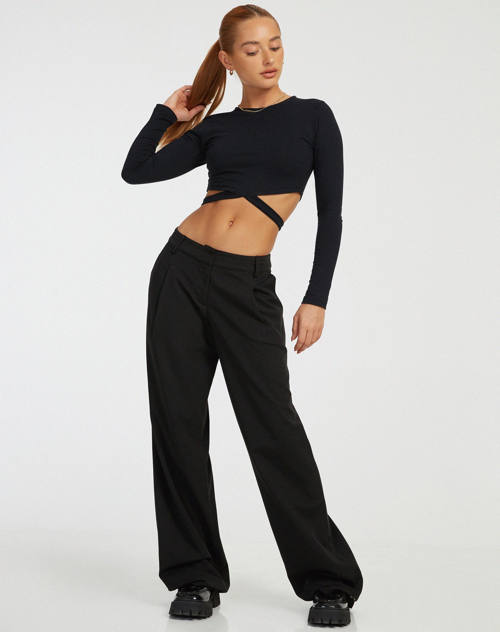 Seojun Crop Top in Black - Image 5
