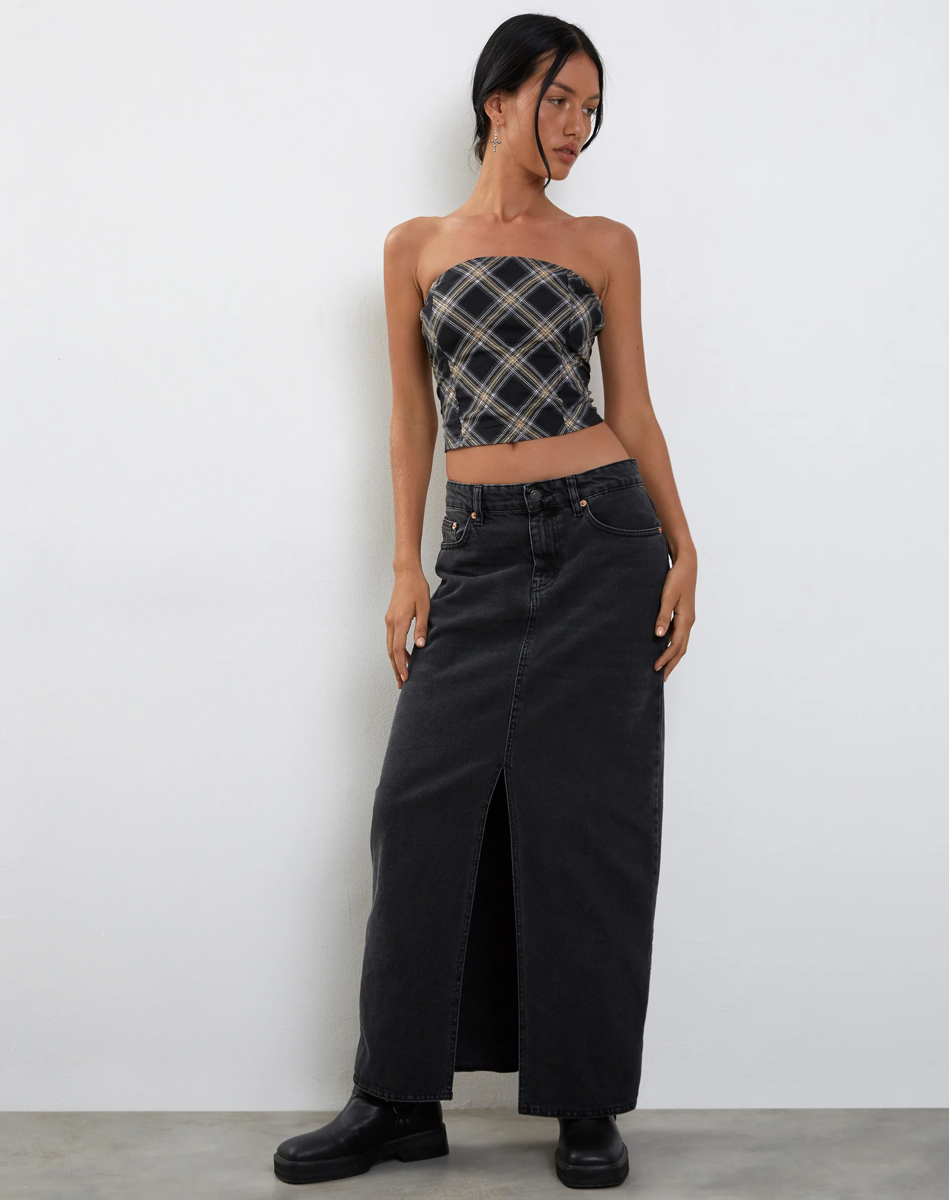 Shaloe Bandeau Top and Scarf Set in Black and Grey Check - Image 2