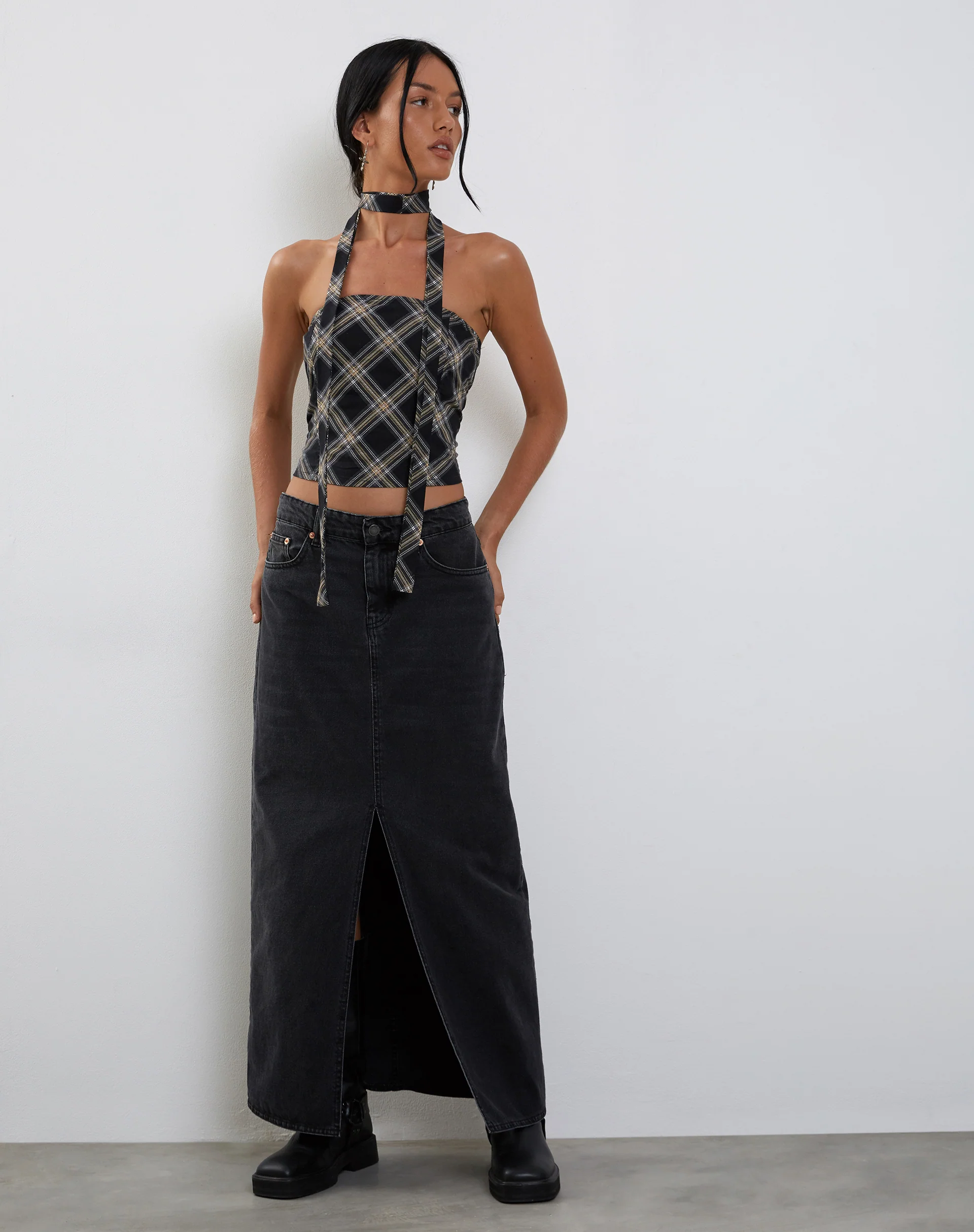 Shaloe Bandeau Top and Scarf Set in Black and Grey Check - Image 5
