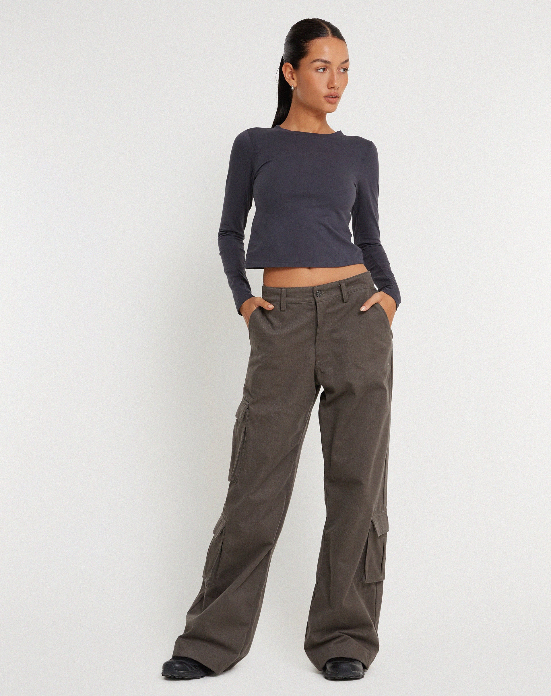 Shan Wide Leg Trouser in Dark Grey - Image 5