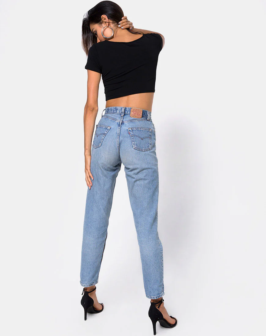 Shim Cutout Crop Top in Black - Image 4