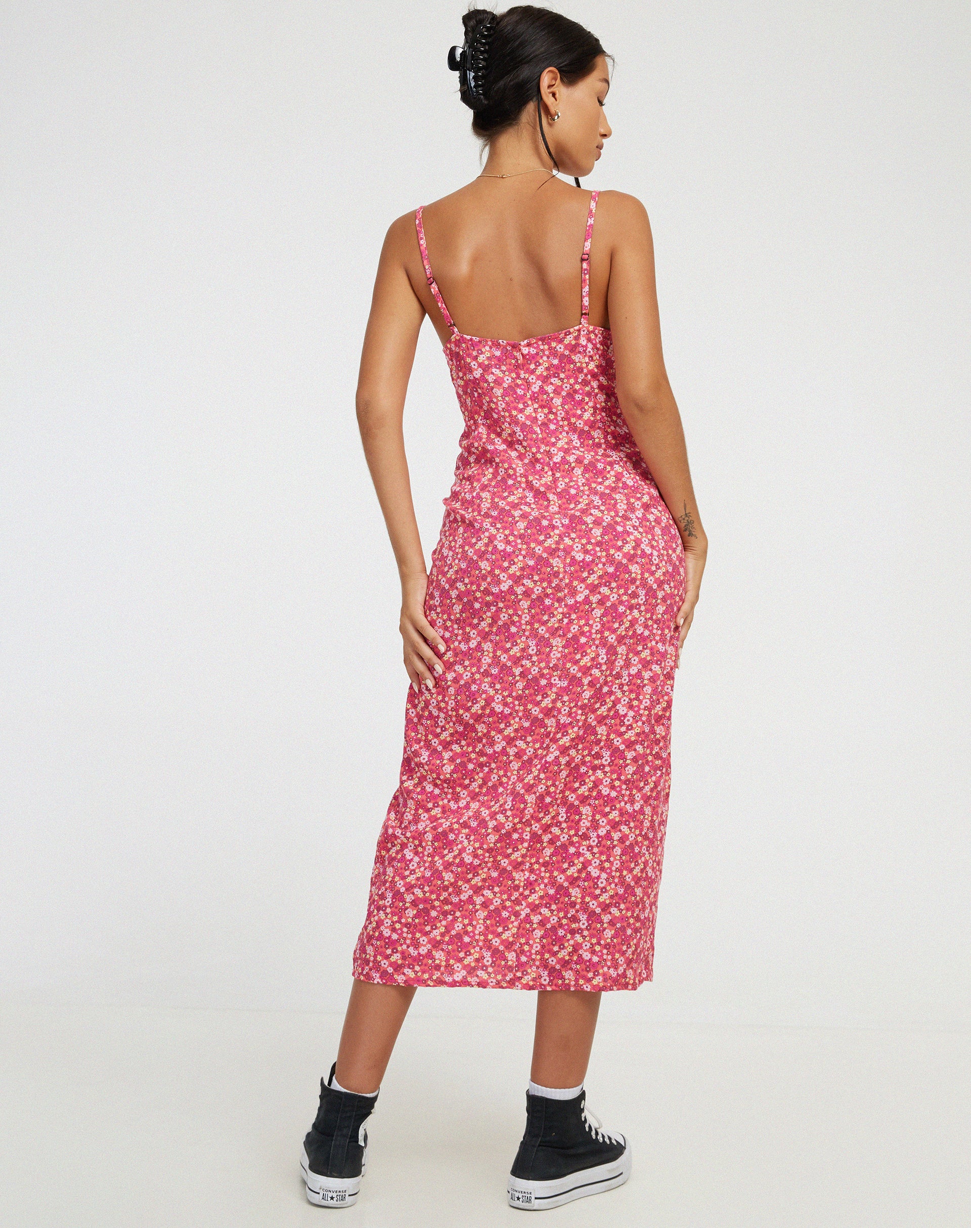 Shiori Midi Dress in Ditsy Floral Pink - Image 2