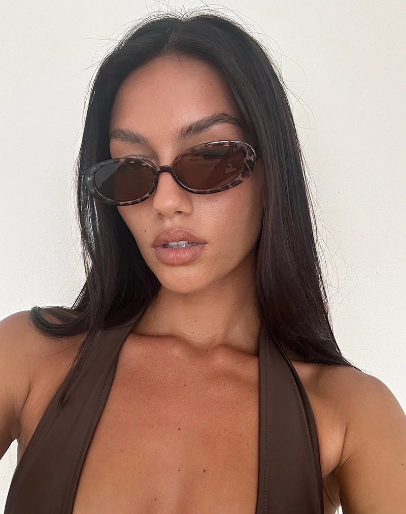 Silveta Sunglasses in Opaque Tortoise Shell - Image 3