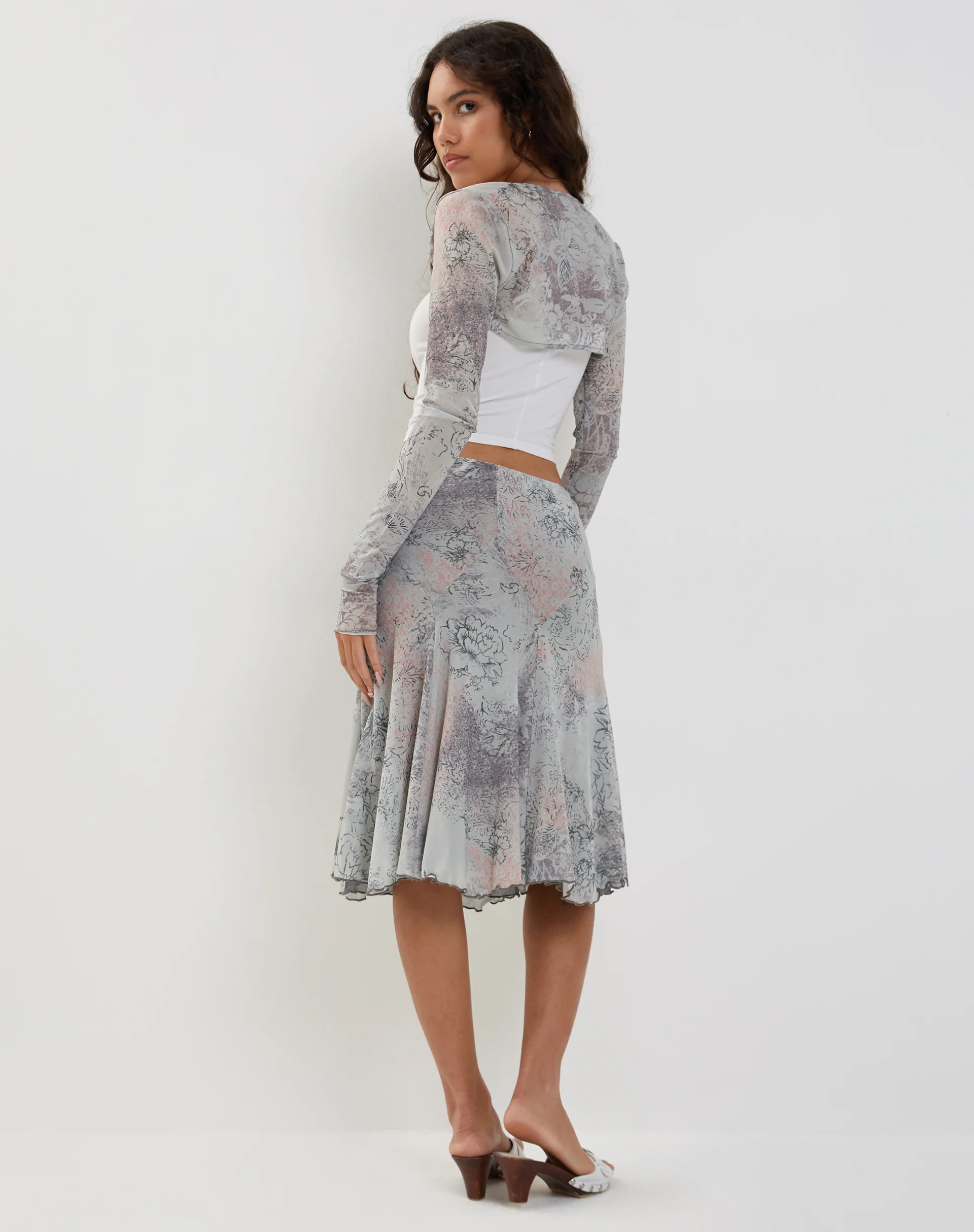 Sloane Midi Skirt in Pastel Floral Lace - Image 3