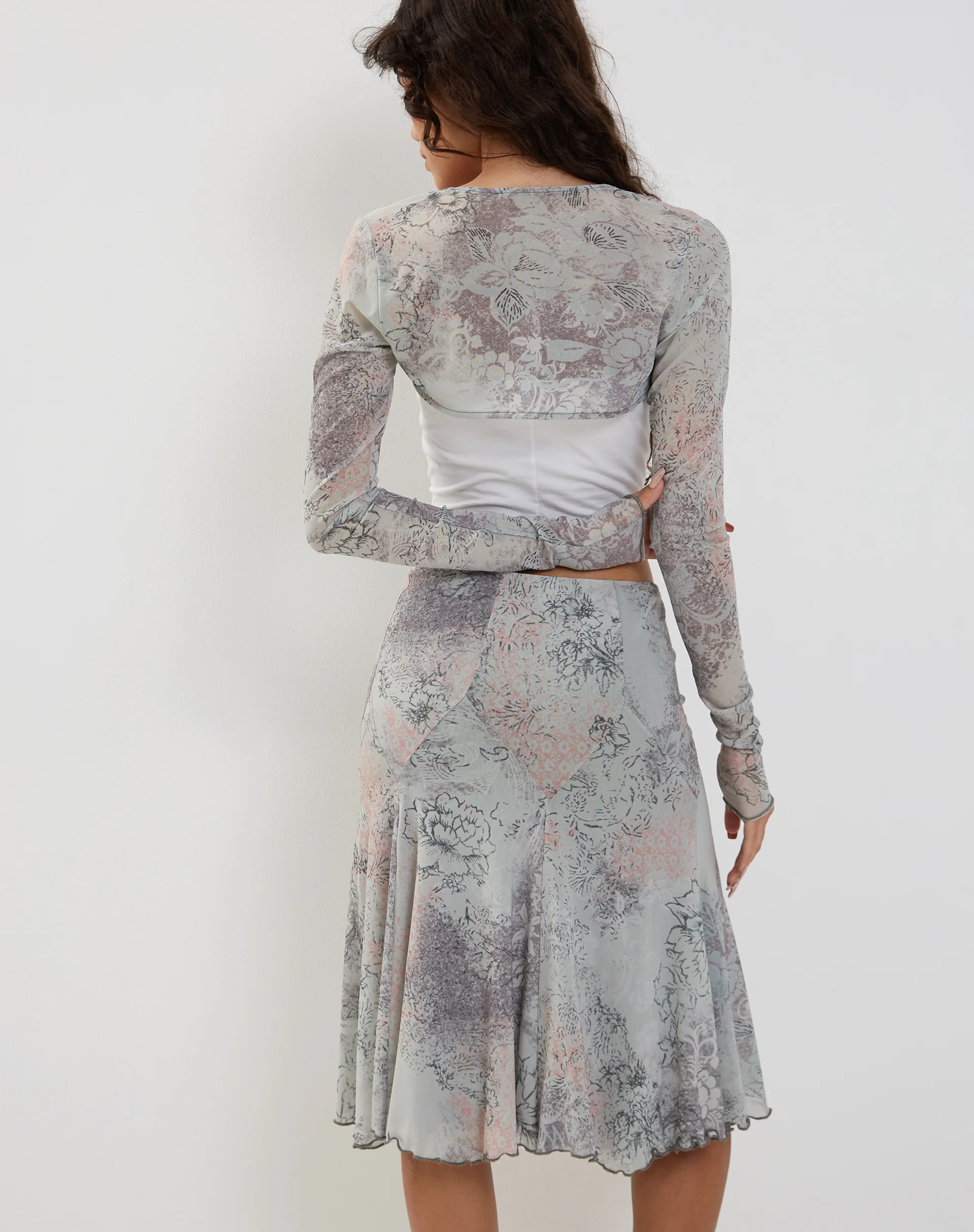 Sloane Midi Skirt in Pastel Floral Lace - Image 5