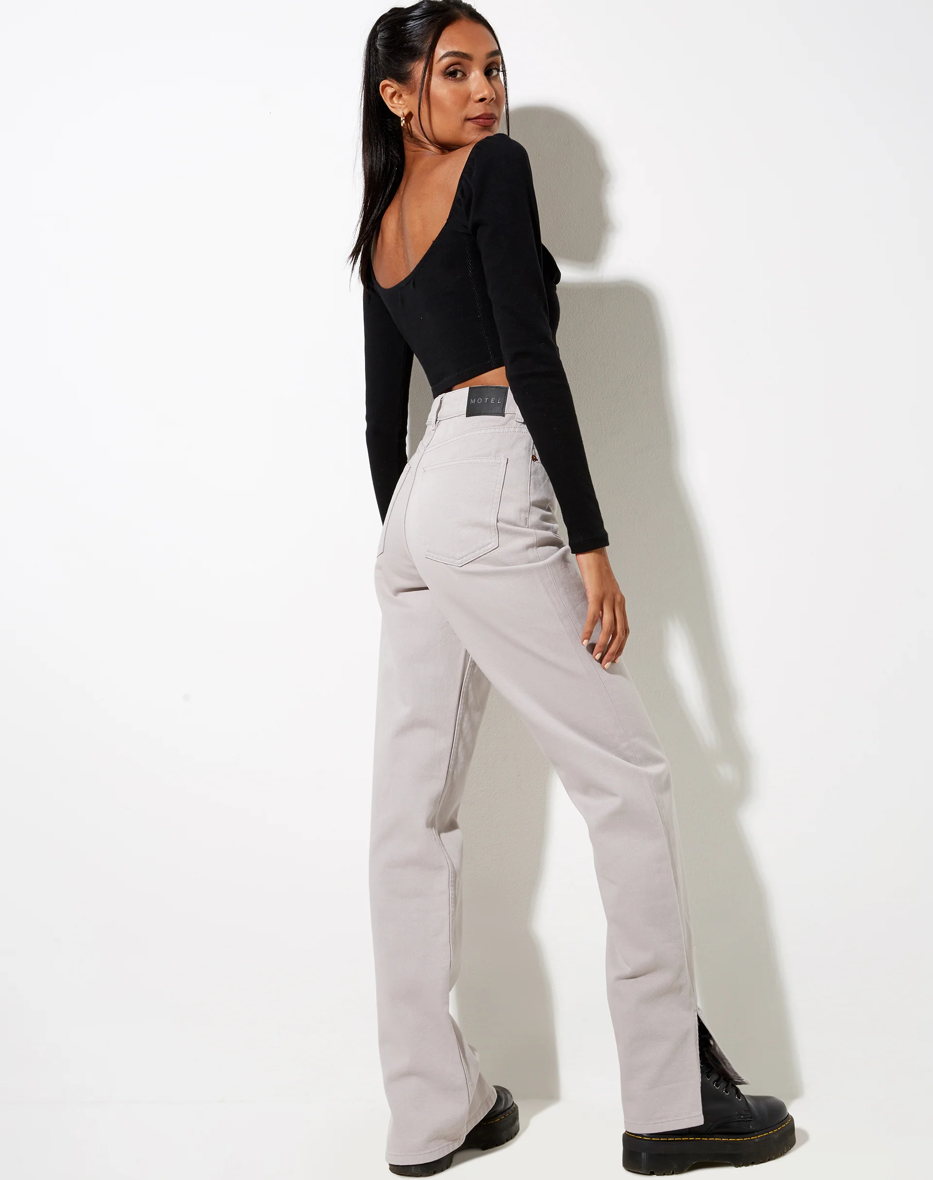 Straight Leg Jeans in Moonstruck - Image 2