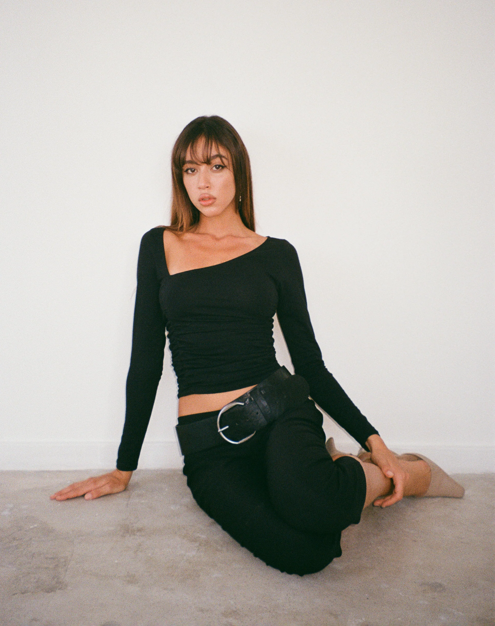 Sunbee Ruched Asymmetric Long Sleeve Top in Black - Image 4
