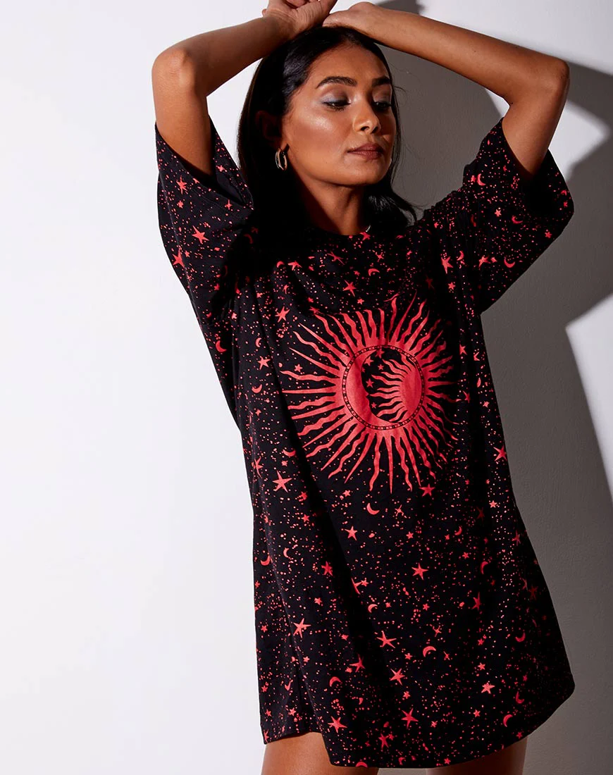 Sunny Kiss Tee in Black and Red Cosmos - Image 2