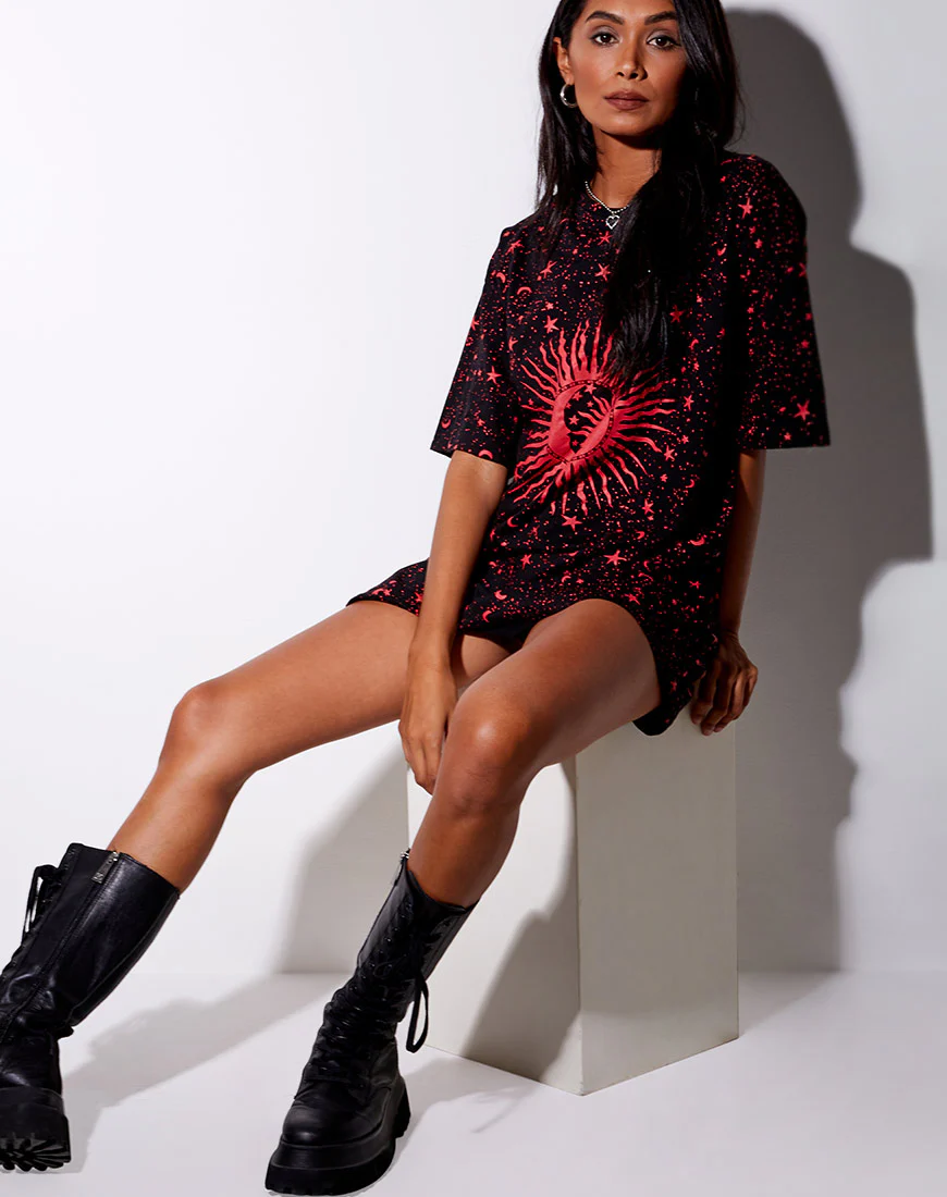Sunny Kiss Tee in Black and Red Cosmos - Image 3