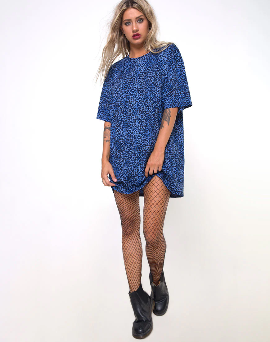 Sunny Kiss Oversize Tee in Leopard Royal Blue - Image 3