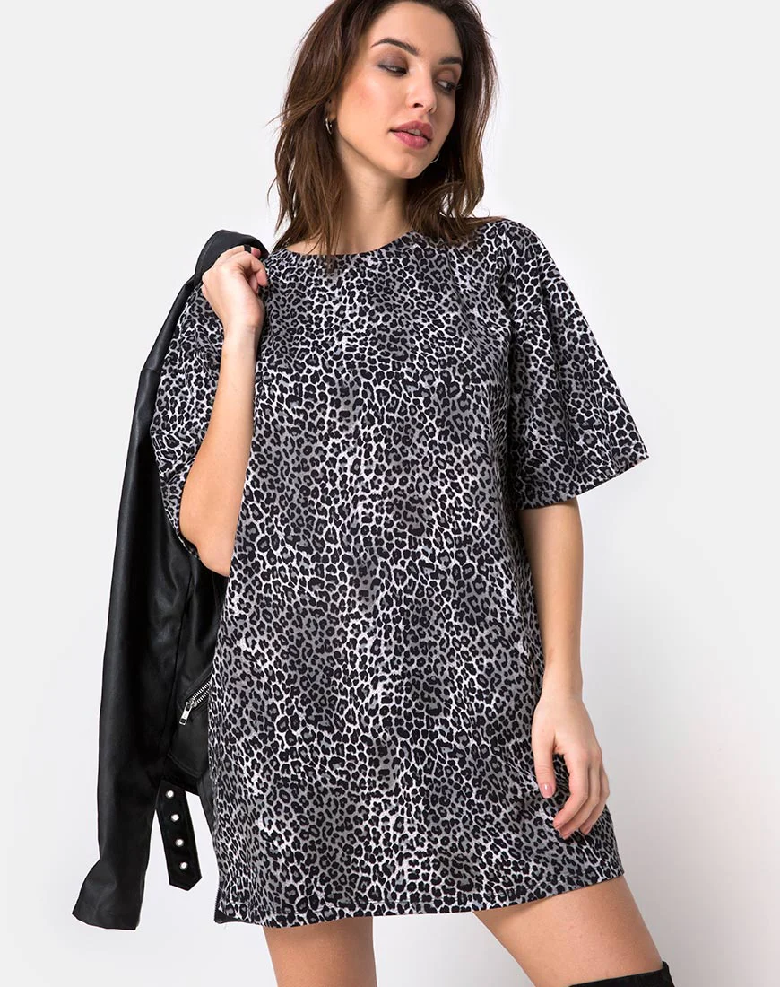 Sunny Kiss Tee in Rar Leopard Grey - Image 3