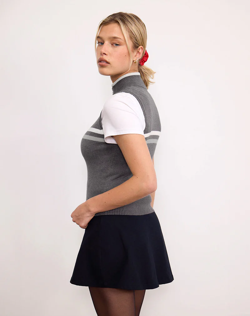 Tabeya Sleeveless Knit Jacket in Grey - Image 4