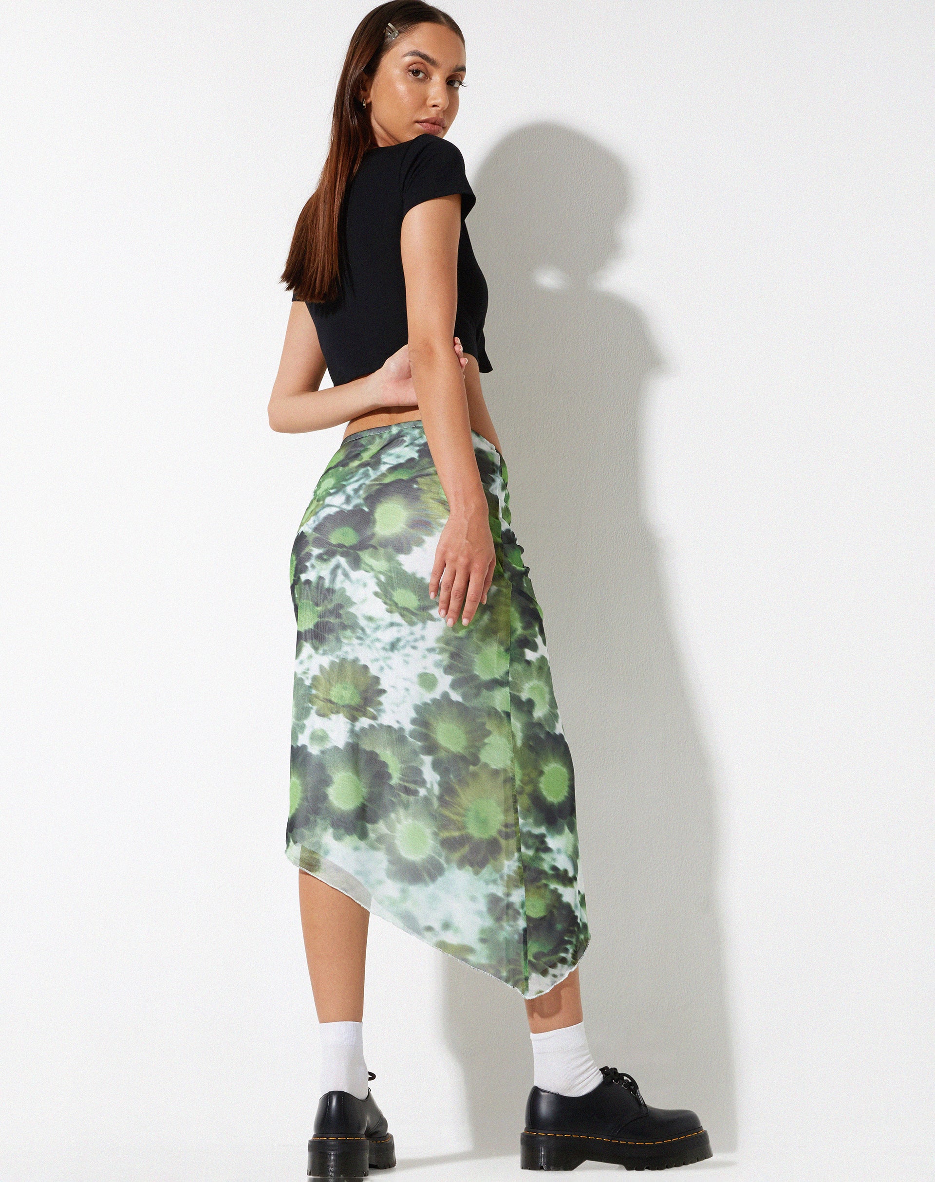 Tansu Midi Skirt in Xray Blurred Daisy Green - Image 3