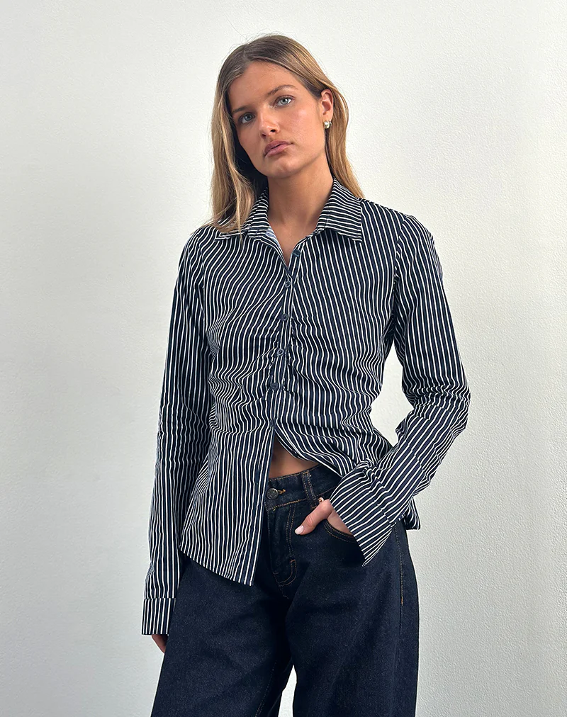 Tarsi Fitted Shirt in Mono Stripe Navy - Image 3